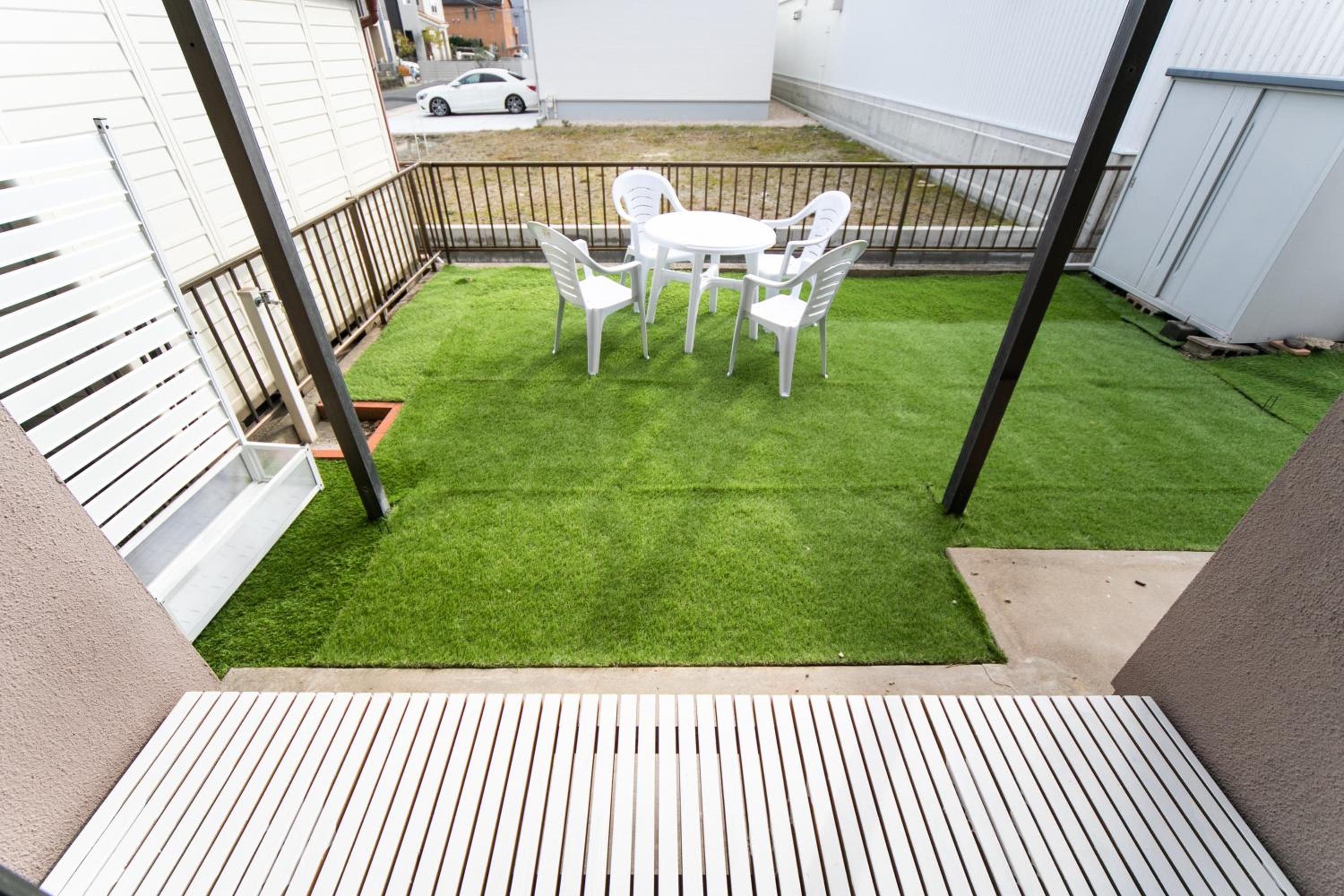 Three-Bedroom House - Photo 4