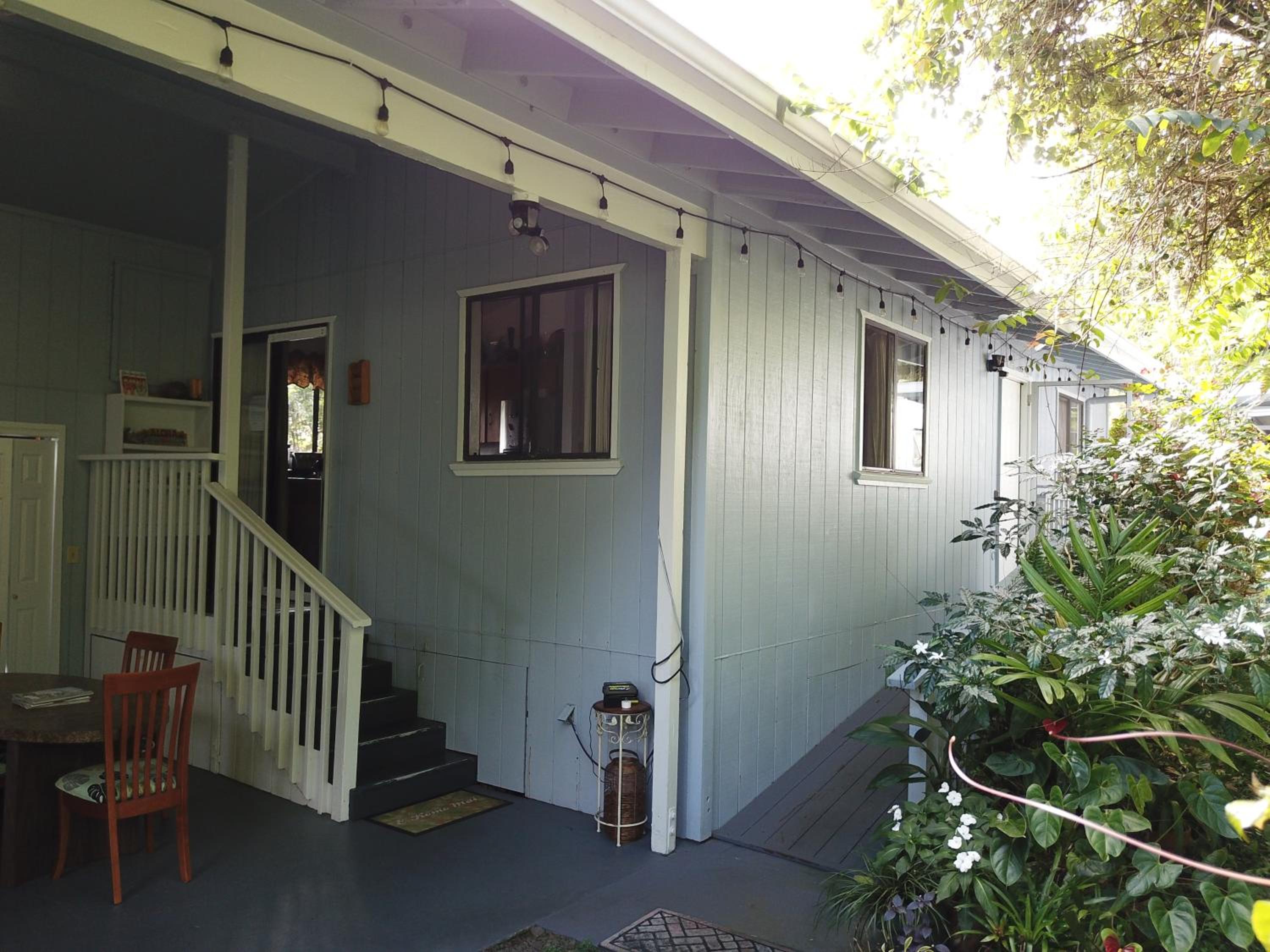Bungalow with Garden View - Photo 10
