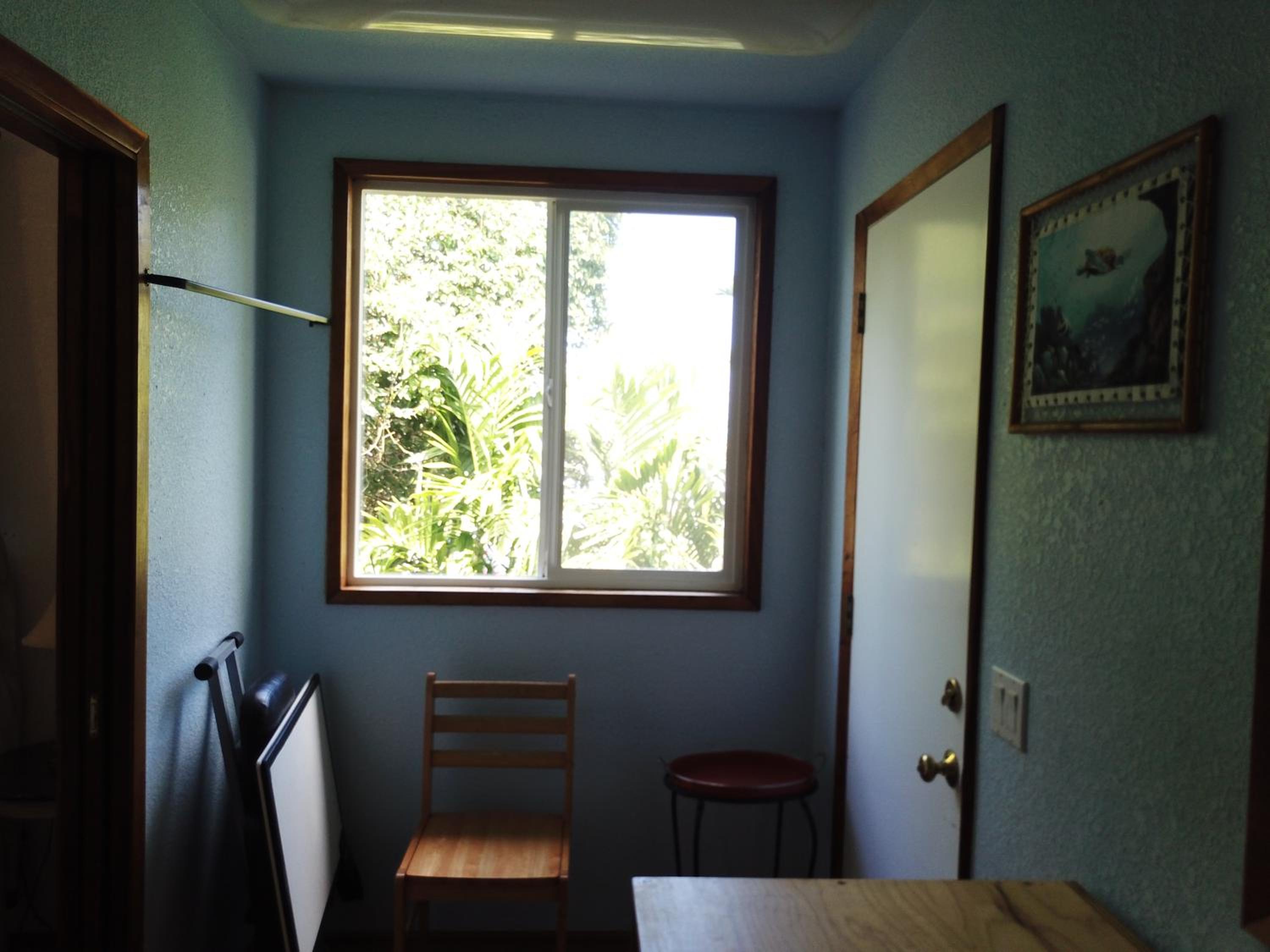 Deluxe King Suite - Photo 13