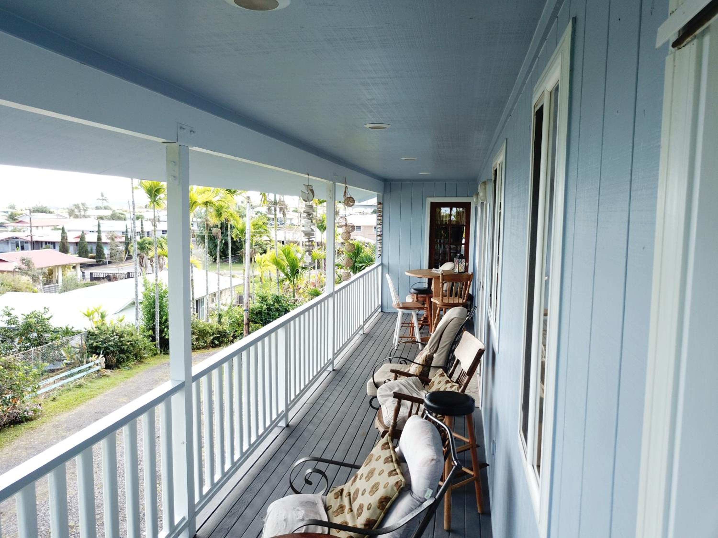 Queen Room with Sea View - Photo 5