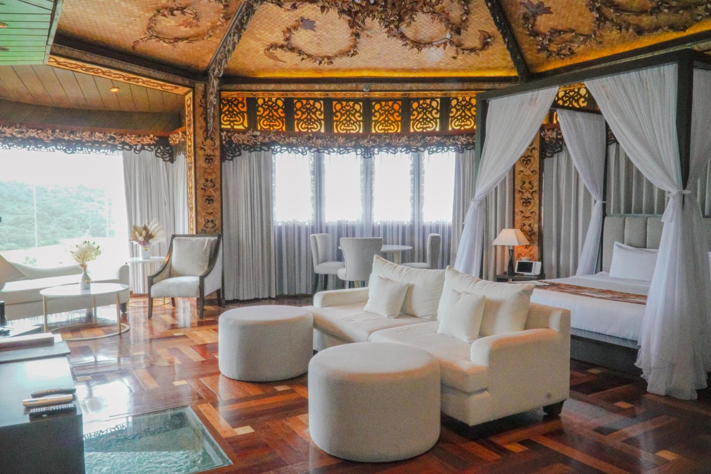 Royal Villa - Photo 3