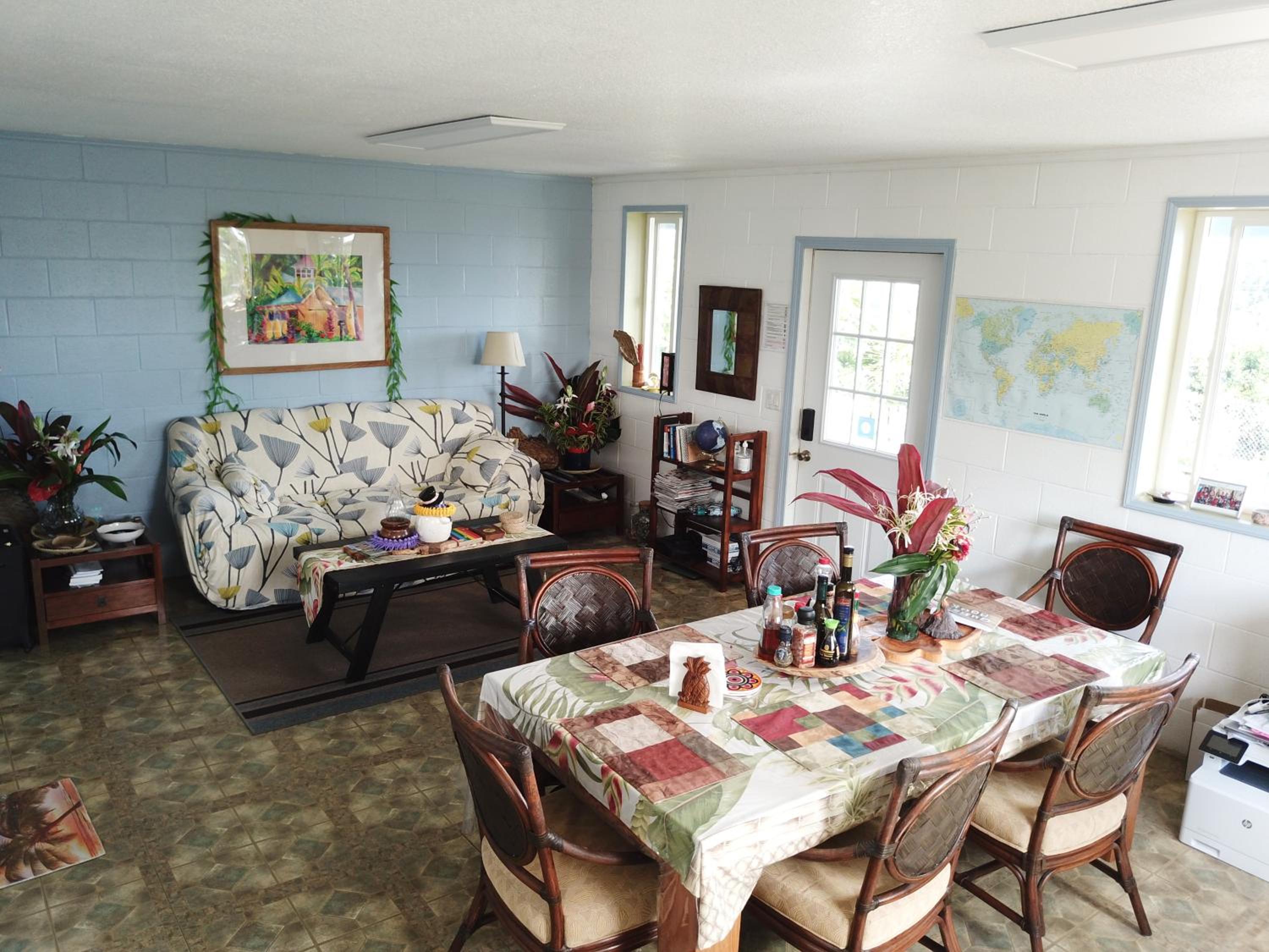 Deluxe Queen Room - Photo 14