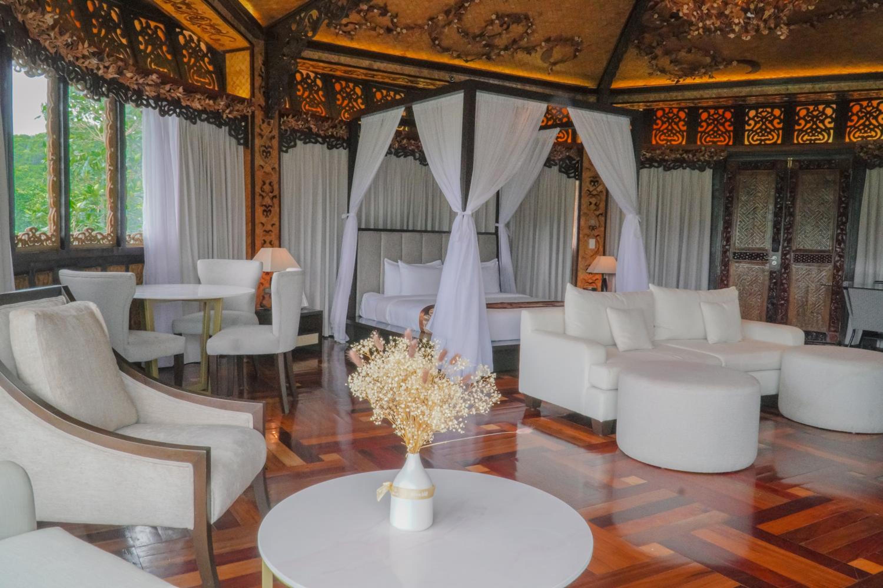 Royal Villa - Photo 4