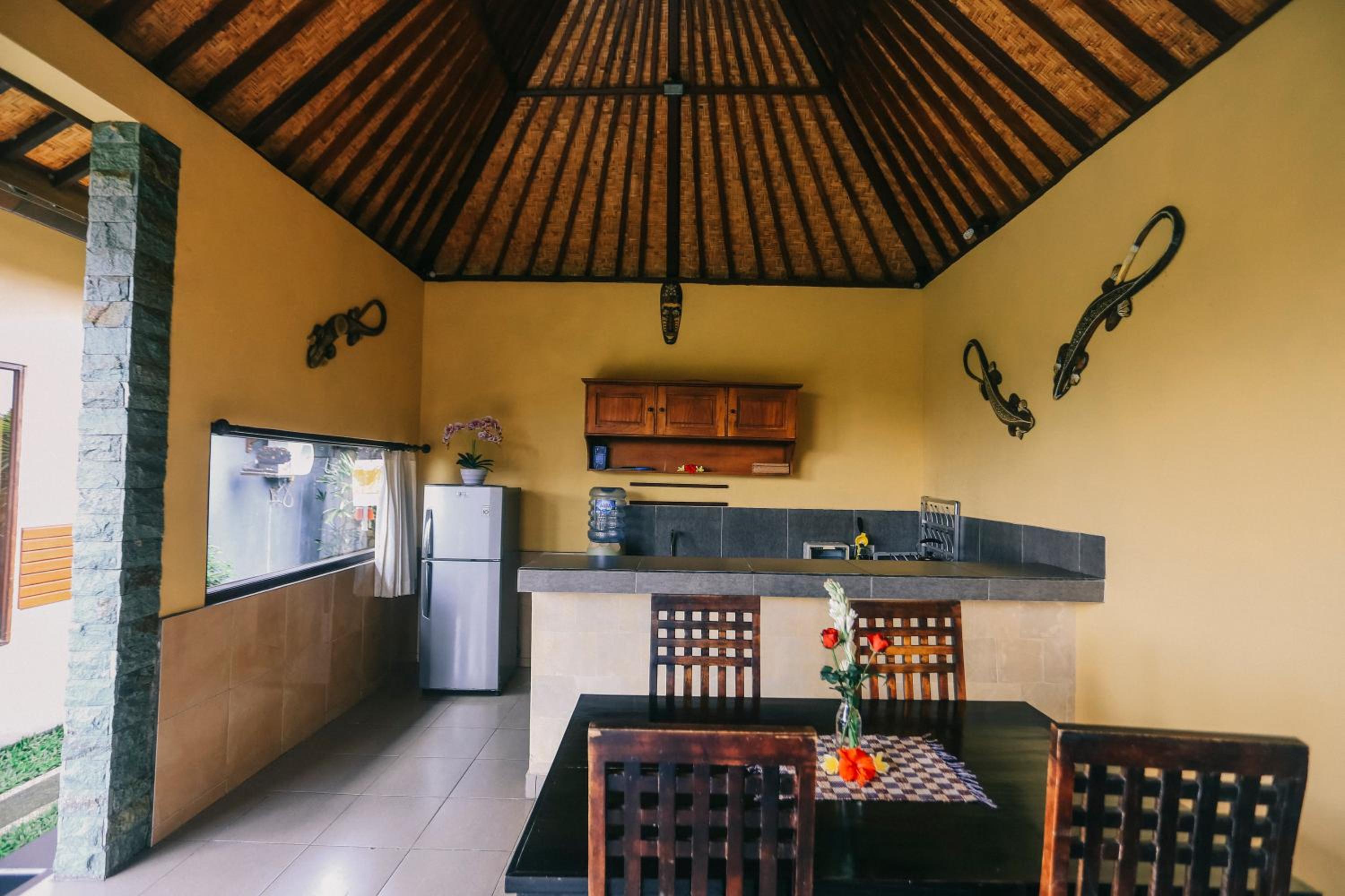 Two-Bedroom Villa - Photo 10