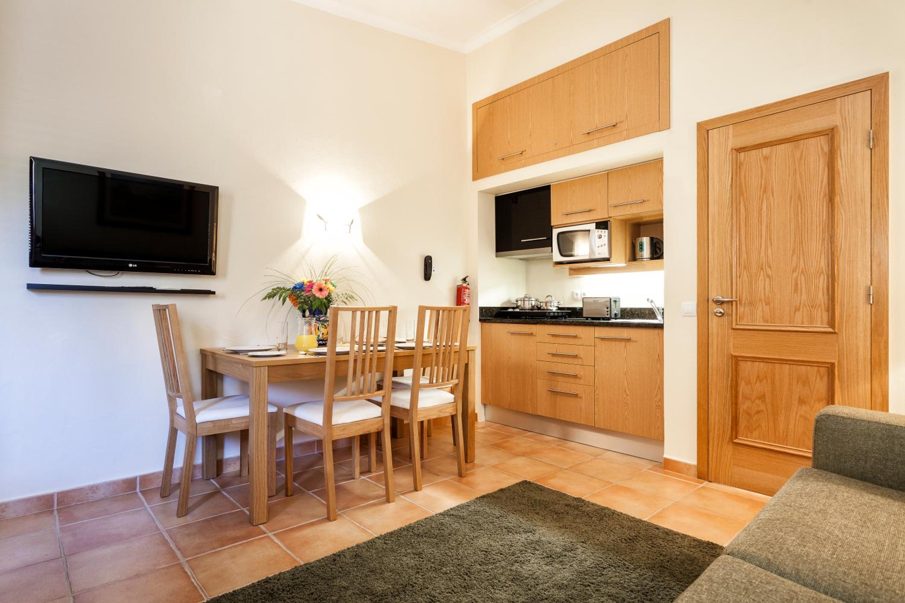 Standard One-Bedroom Apartment photo 3