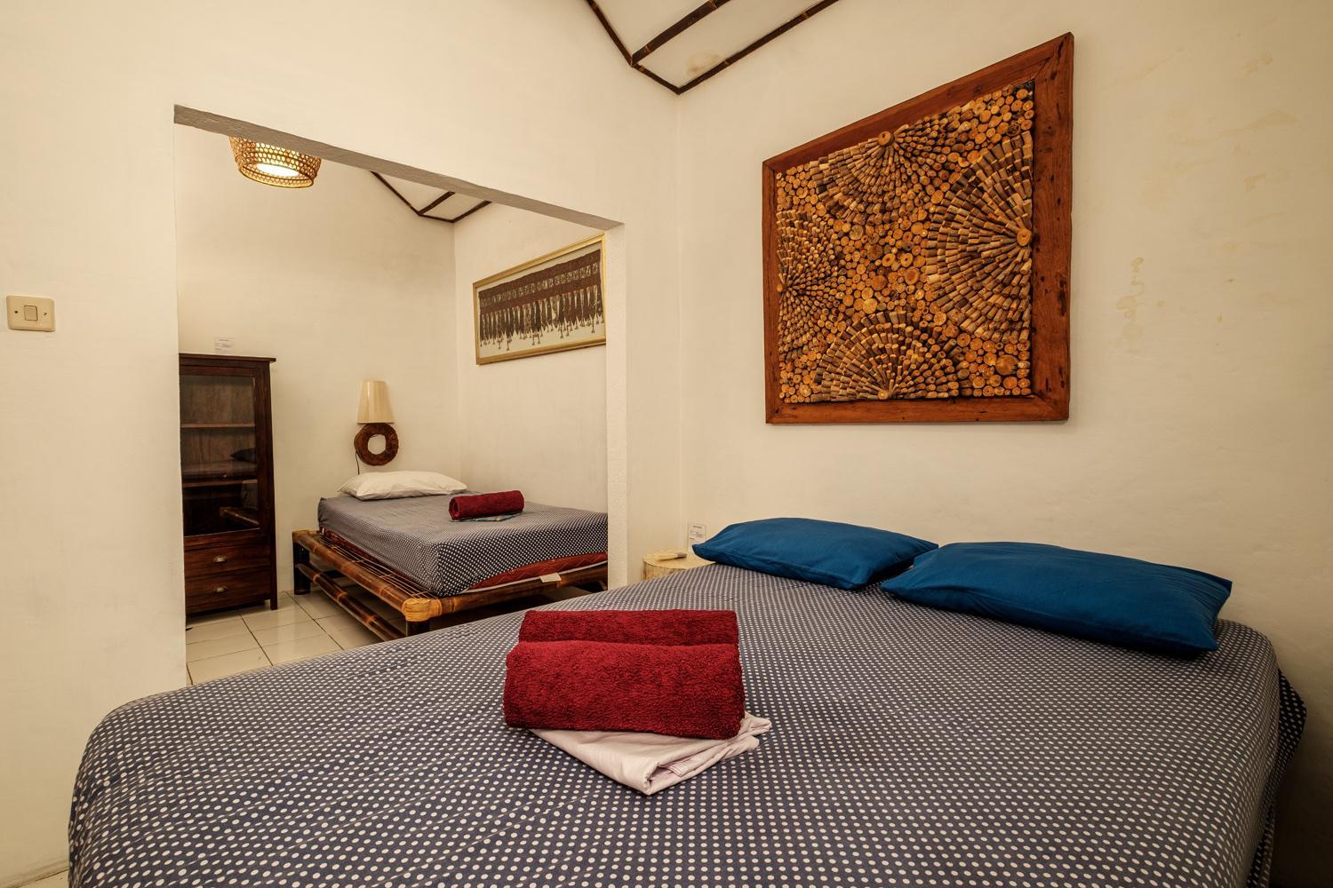 Comfort Triple Room with Shower - Photo 1