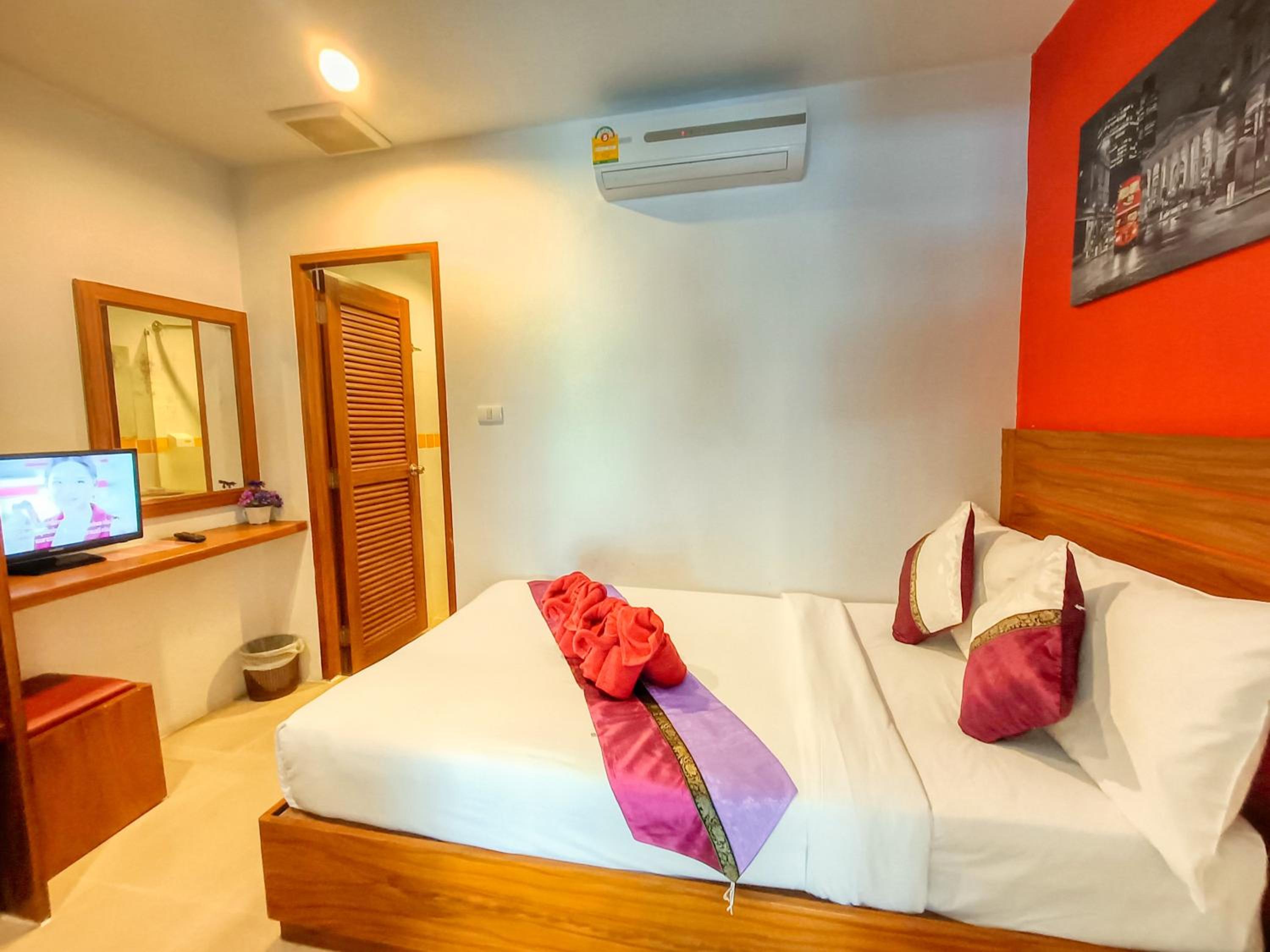 Economy Double Room photo 2