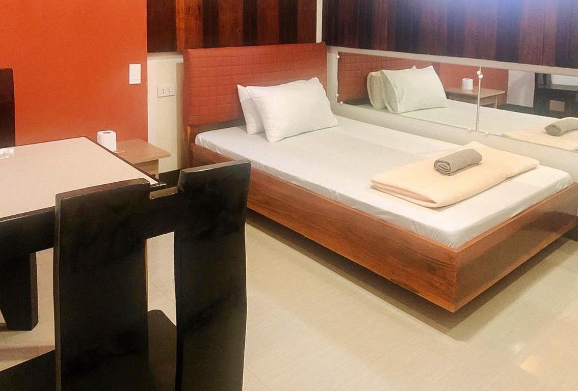 Standard Double Room - Photo 7