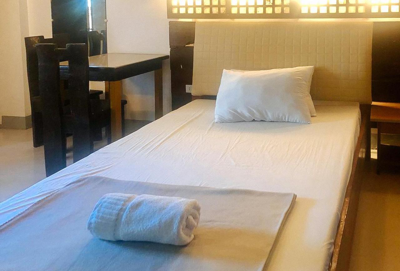 Standard Double Room - Photo 2