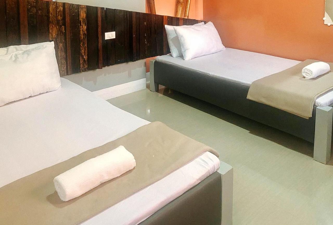 Standard Twin Room - Photo 1