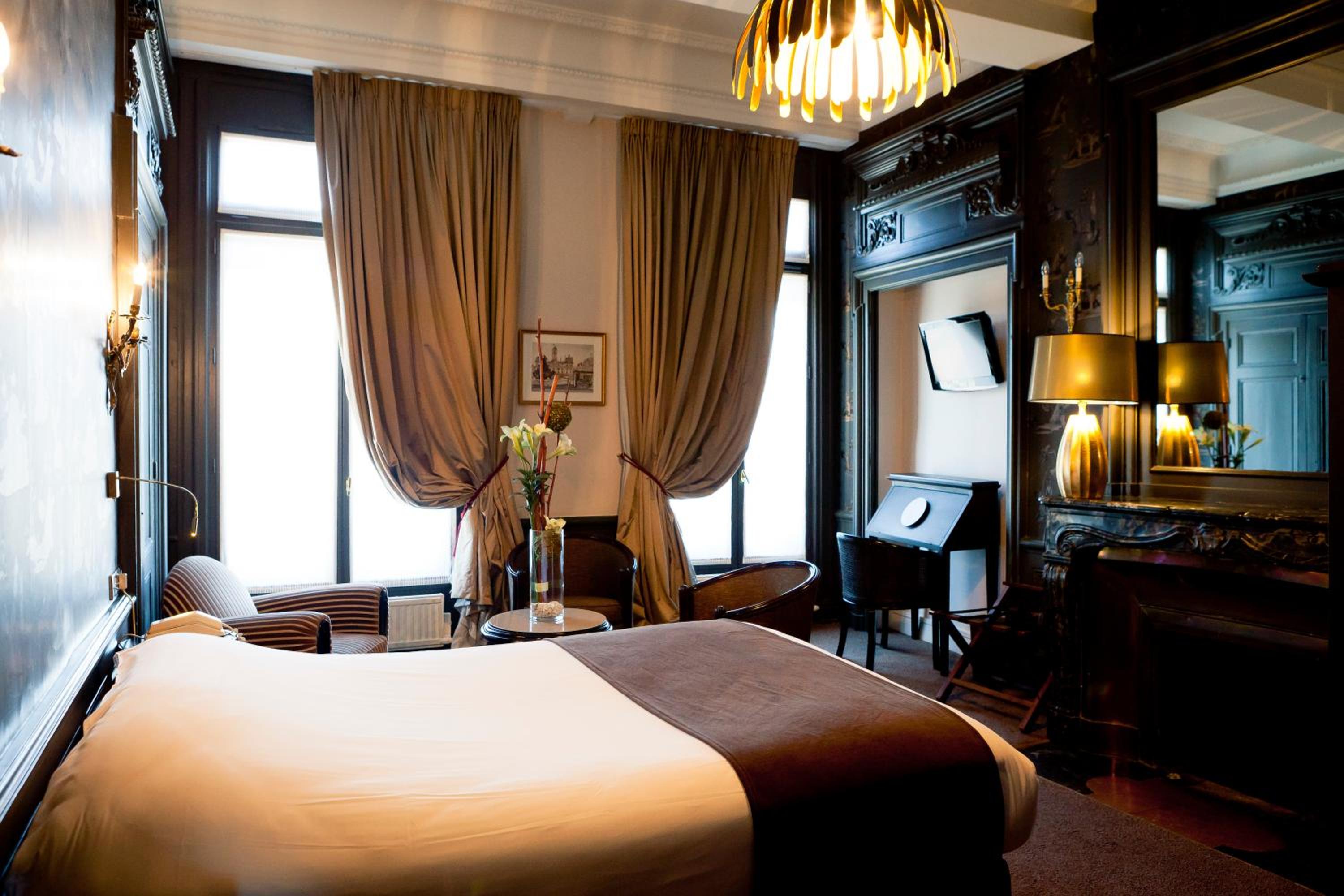 Prestige King Room - Photo 18