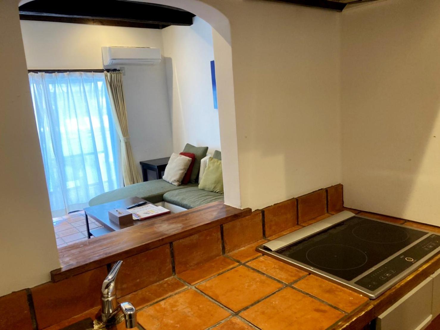 Poolside Twin Room with Kitchen, 1F(No pets allowed)