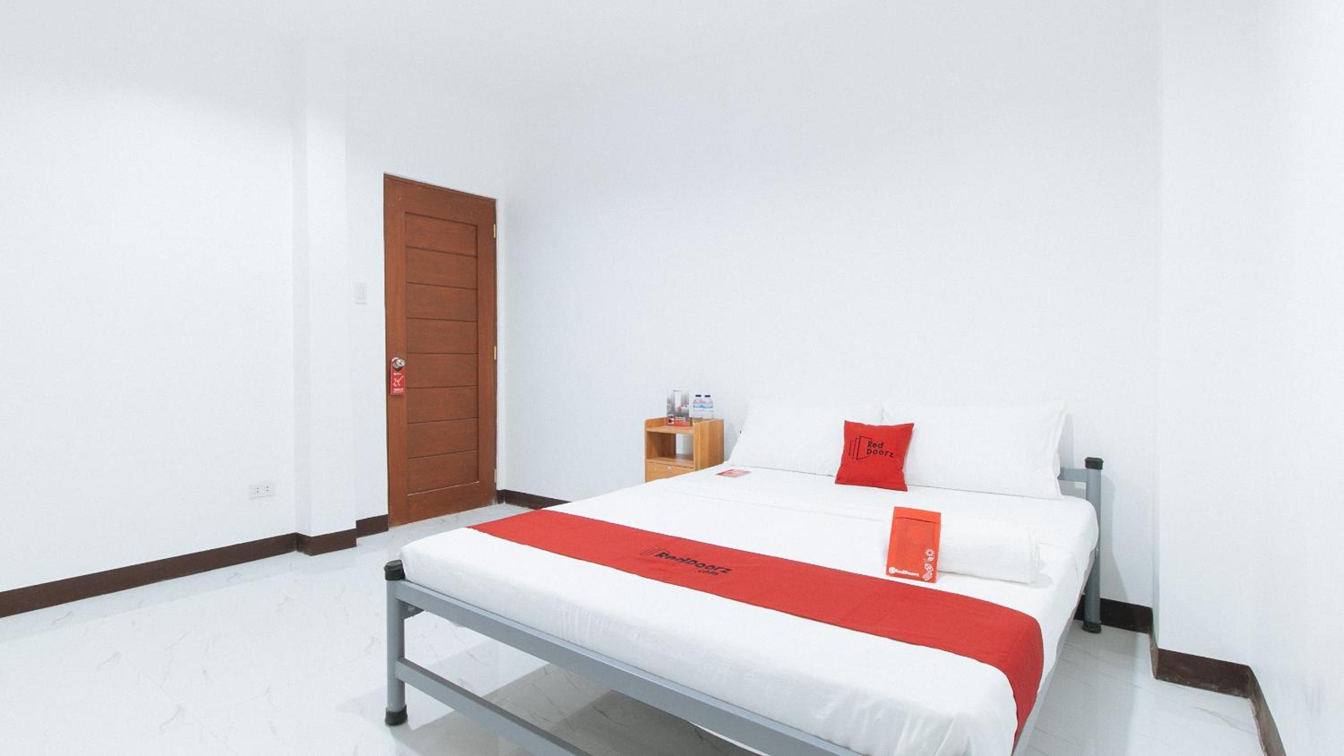 Double Room - Photo 5