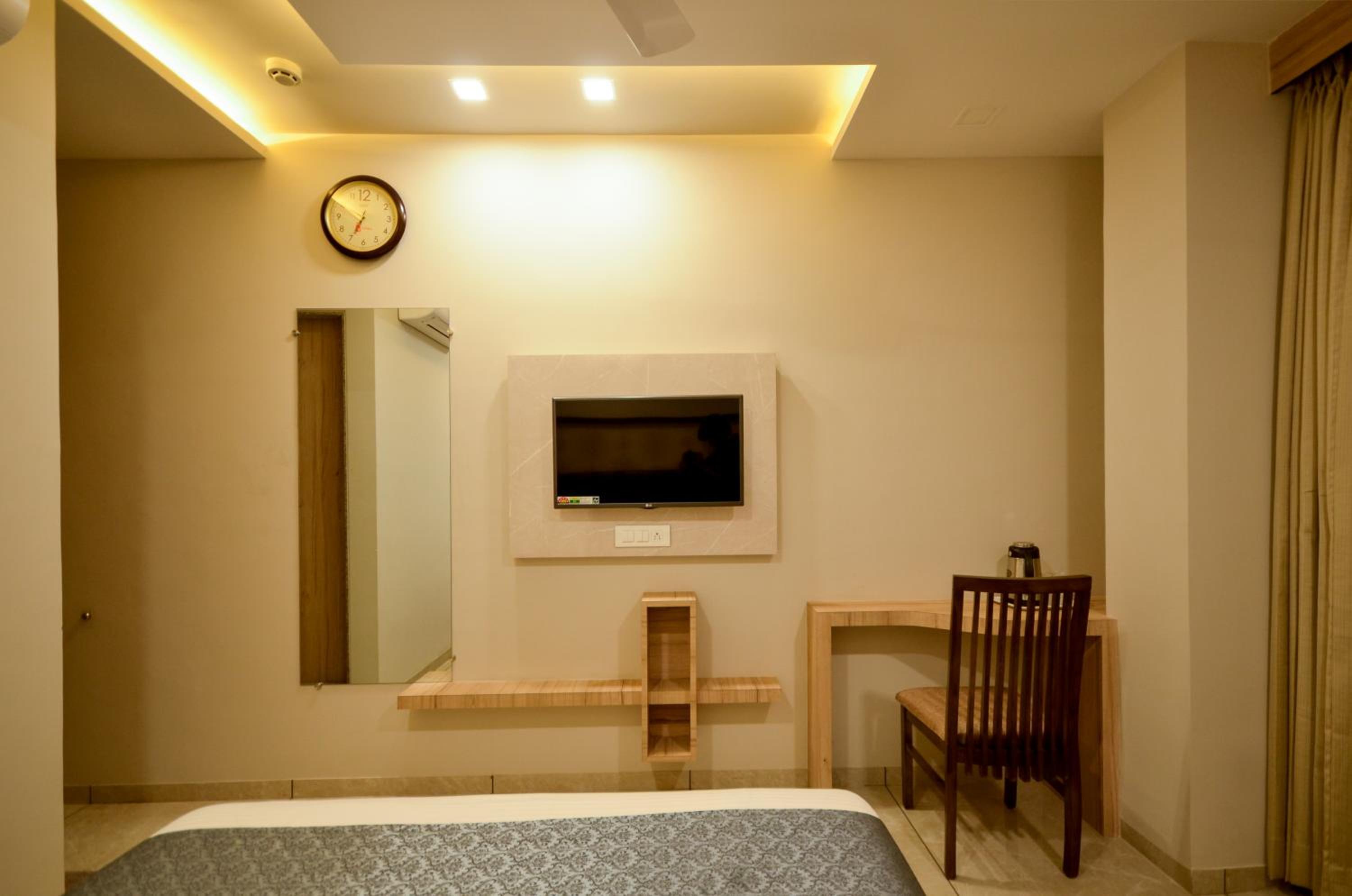 Deluxe Double Room photo 2