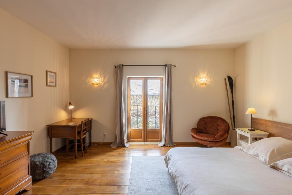 Deluxe Double Room with Bath photo 1