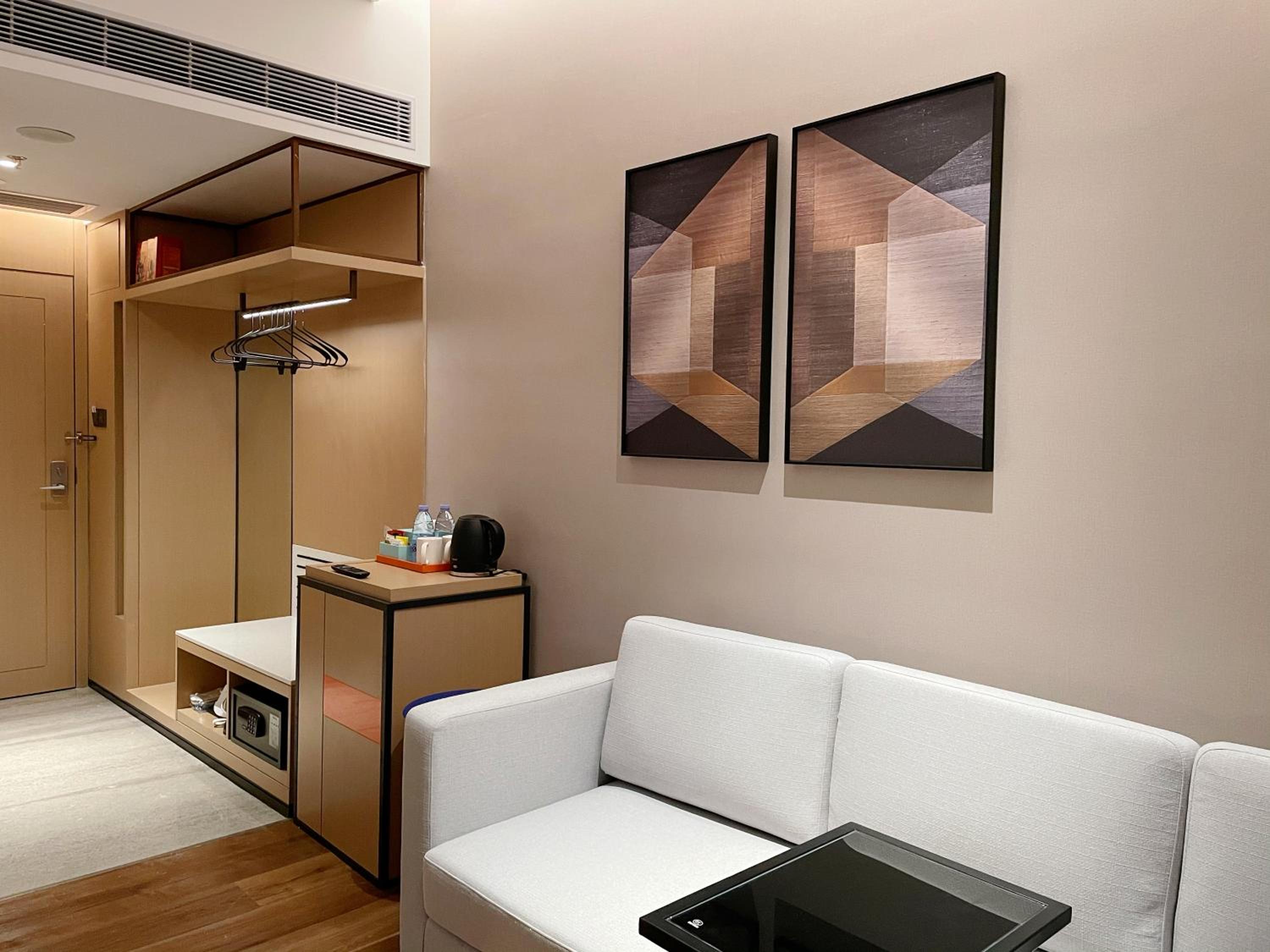 Specialty Room - Photo 3
