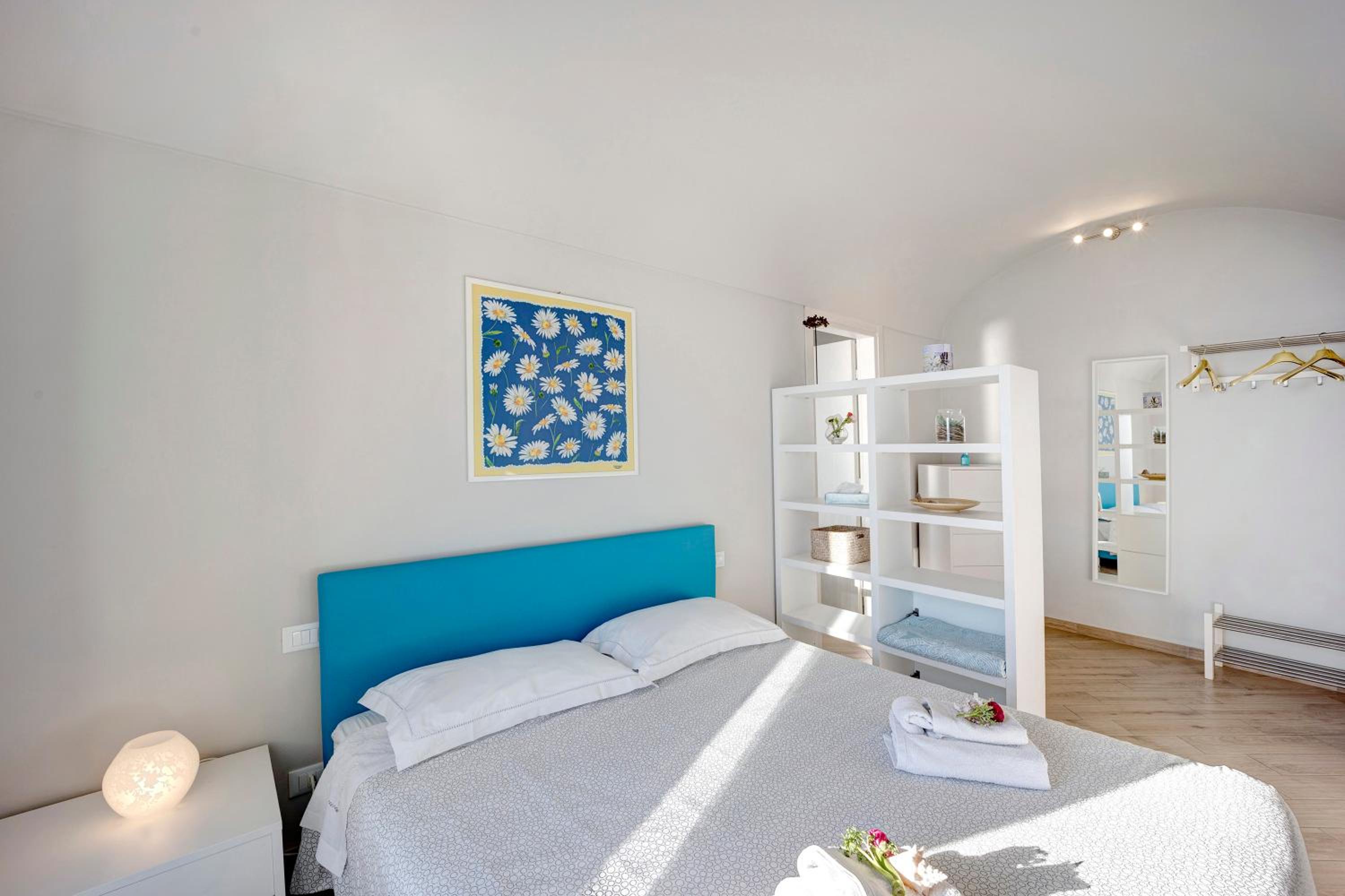 Two-Bedroom Deluxe Apartment with Ocean View photo 2