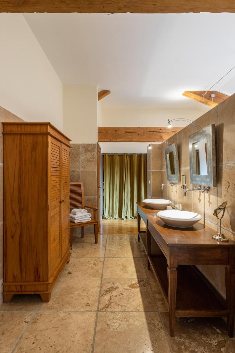 Superior King Room photo 2