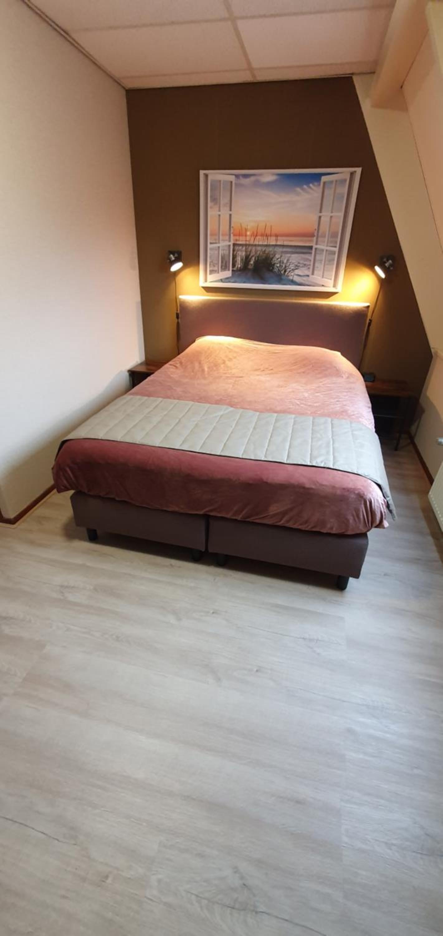 Double or Twin Room - Photo 6