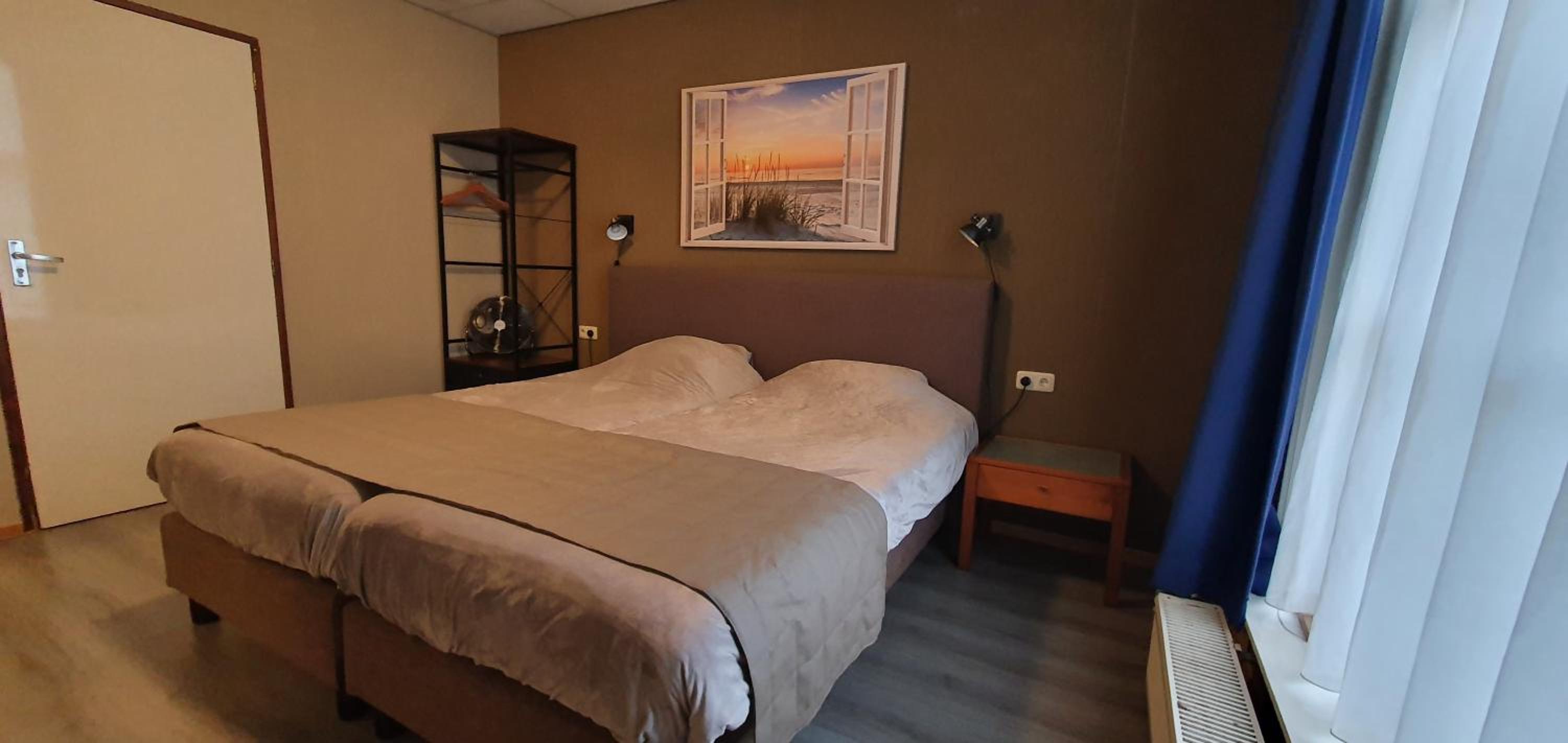 Double or Twin Room - Photo 5