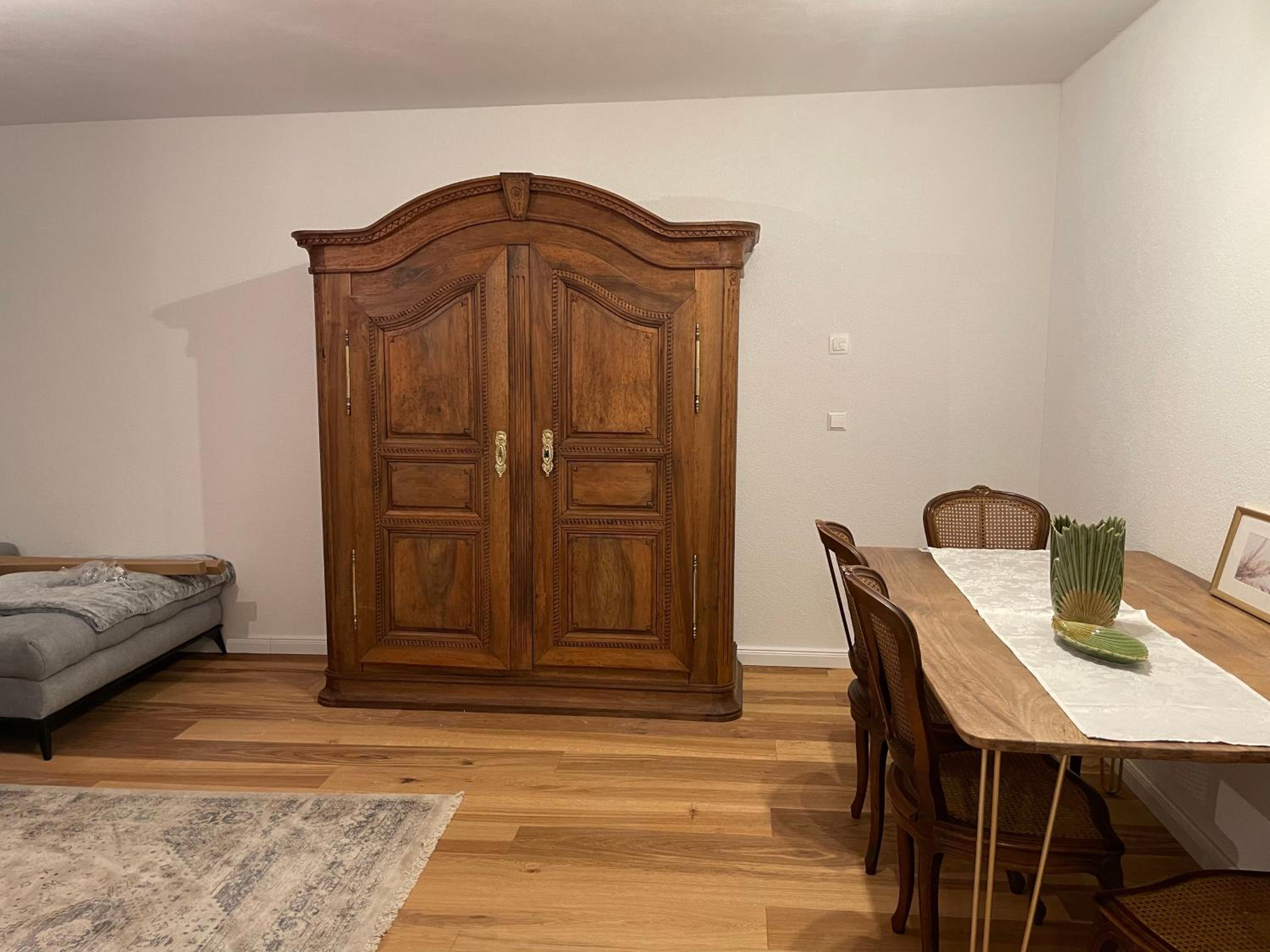 One-Bedroom Apartment photo 3