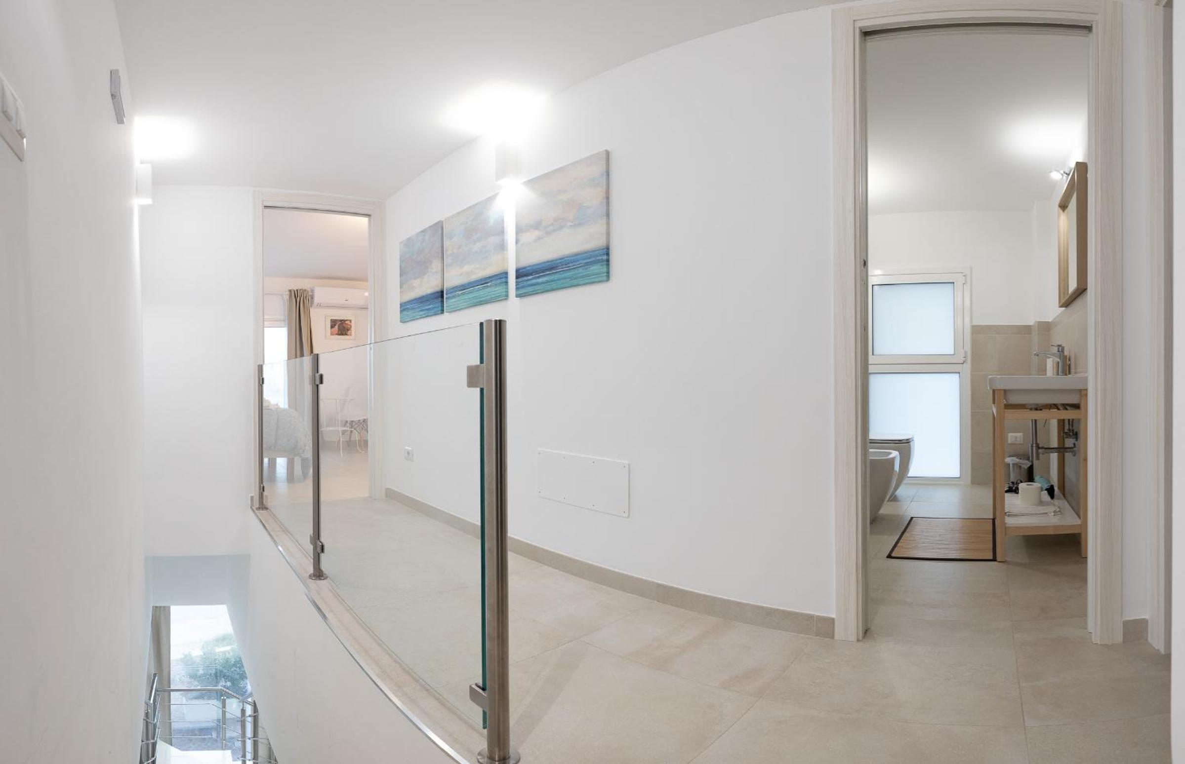 Two-Bedroom House - Photo 25