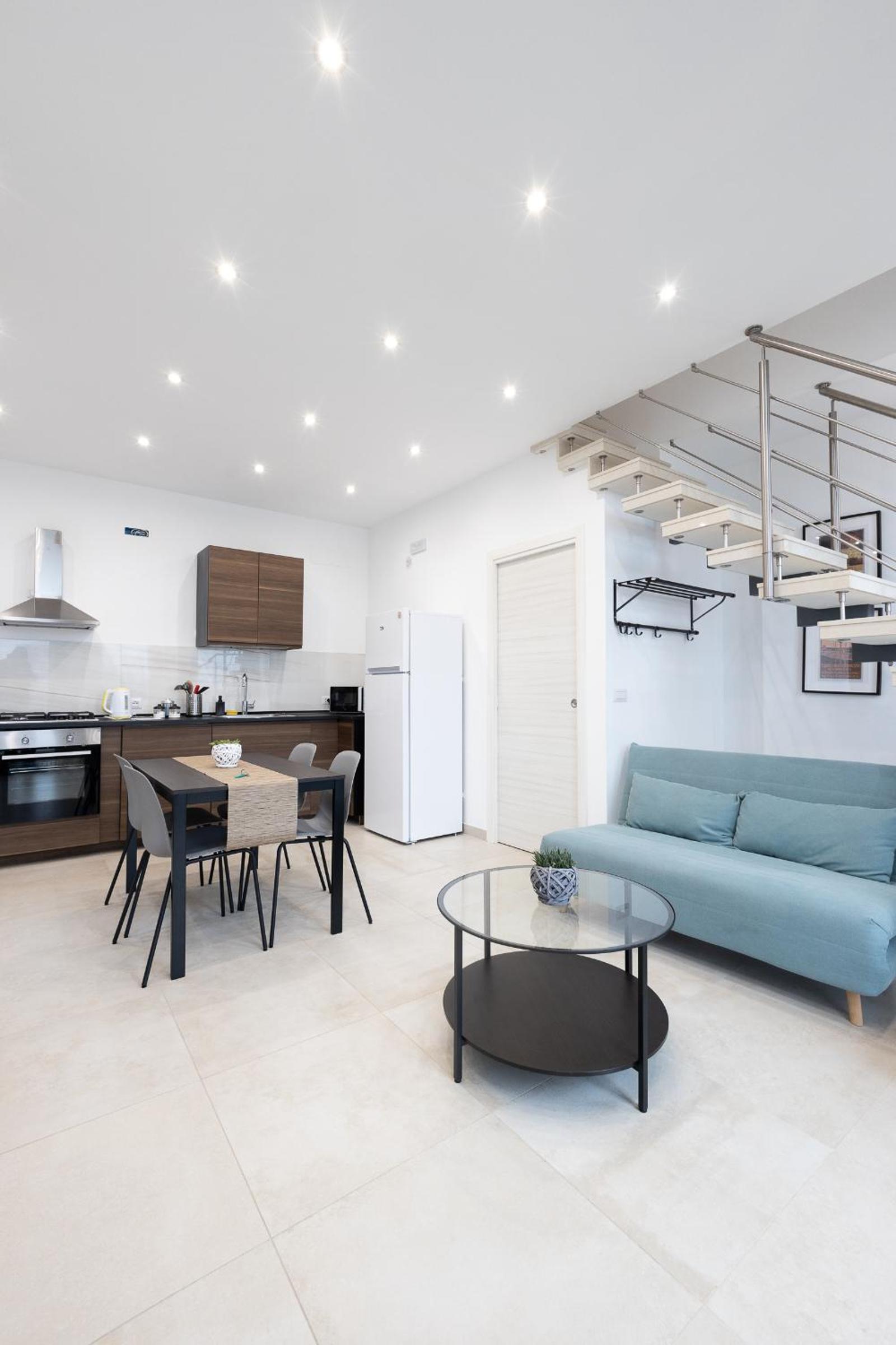 Two-Bedroom House - Photo 14