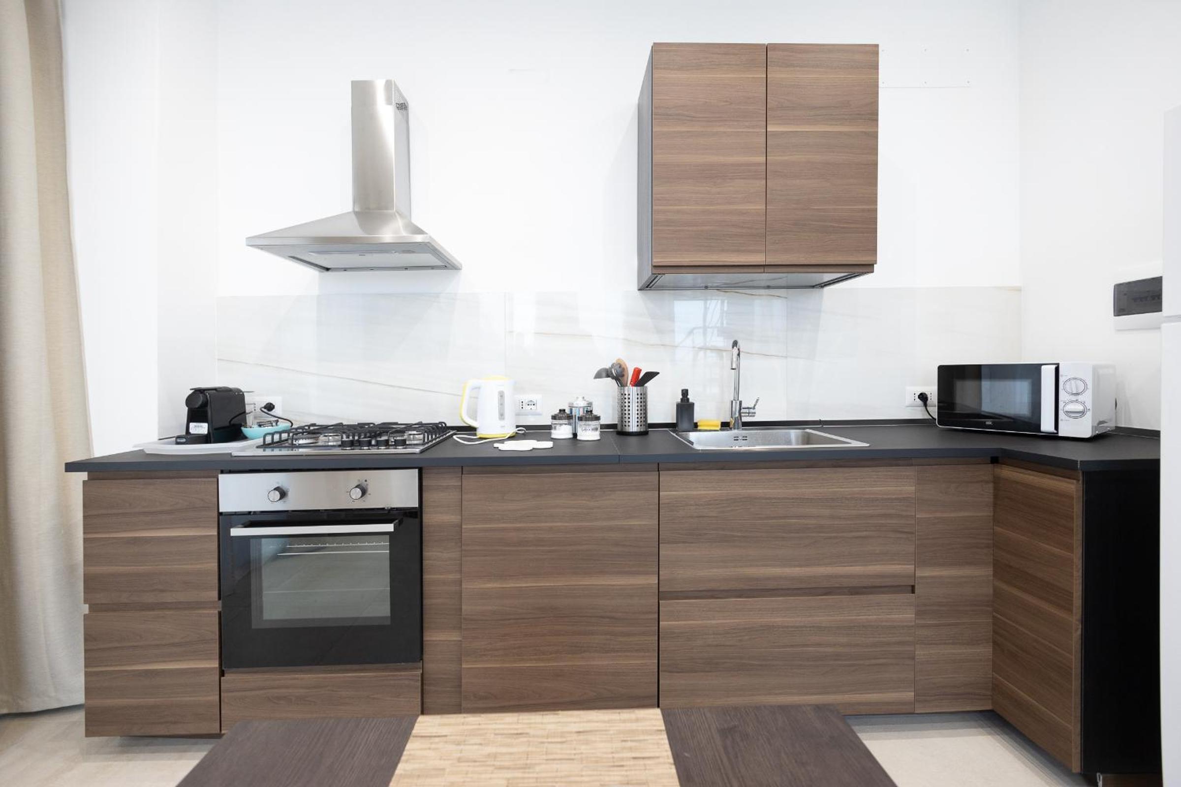 Two-Bedroom House - Photo 10