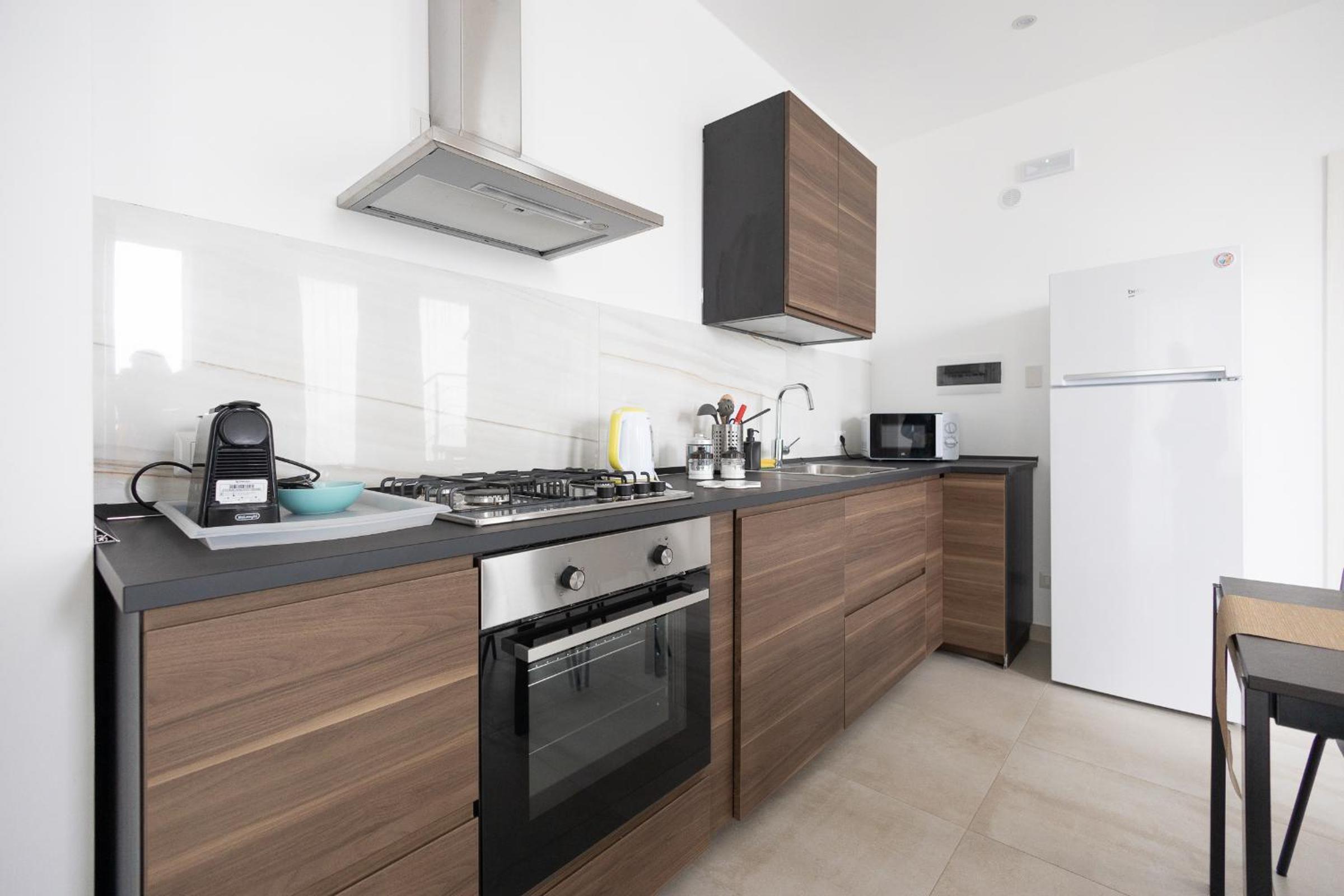 Two-Bedroom House - Photo 6