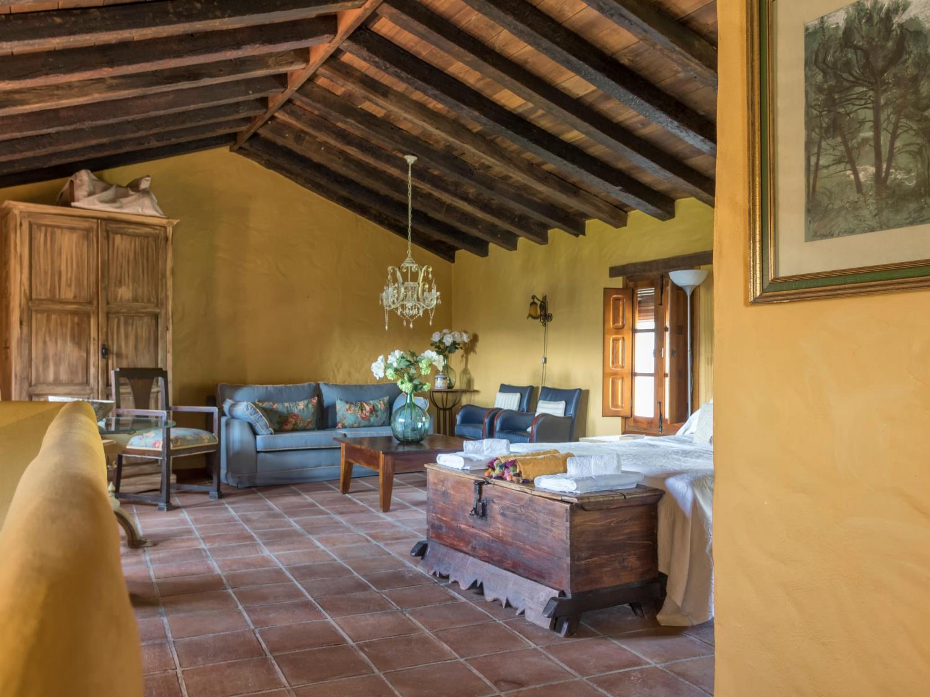 Casa de cuatro habitaciones