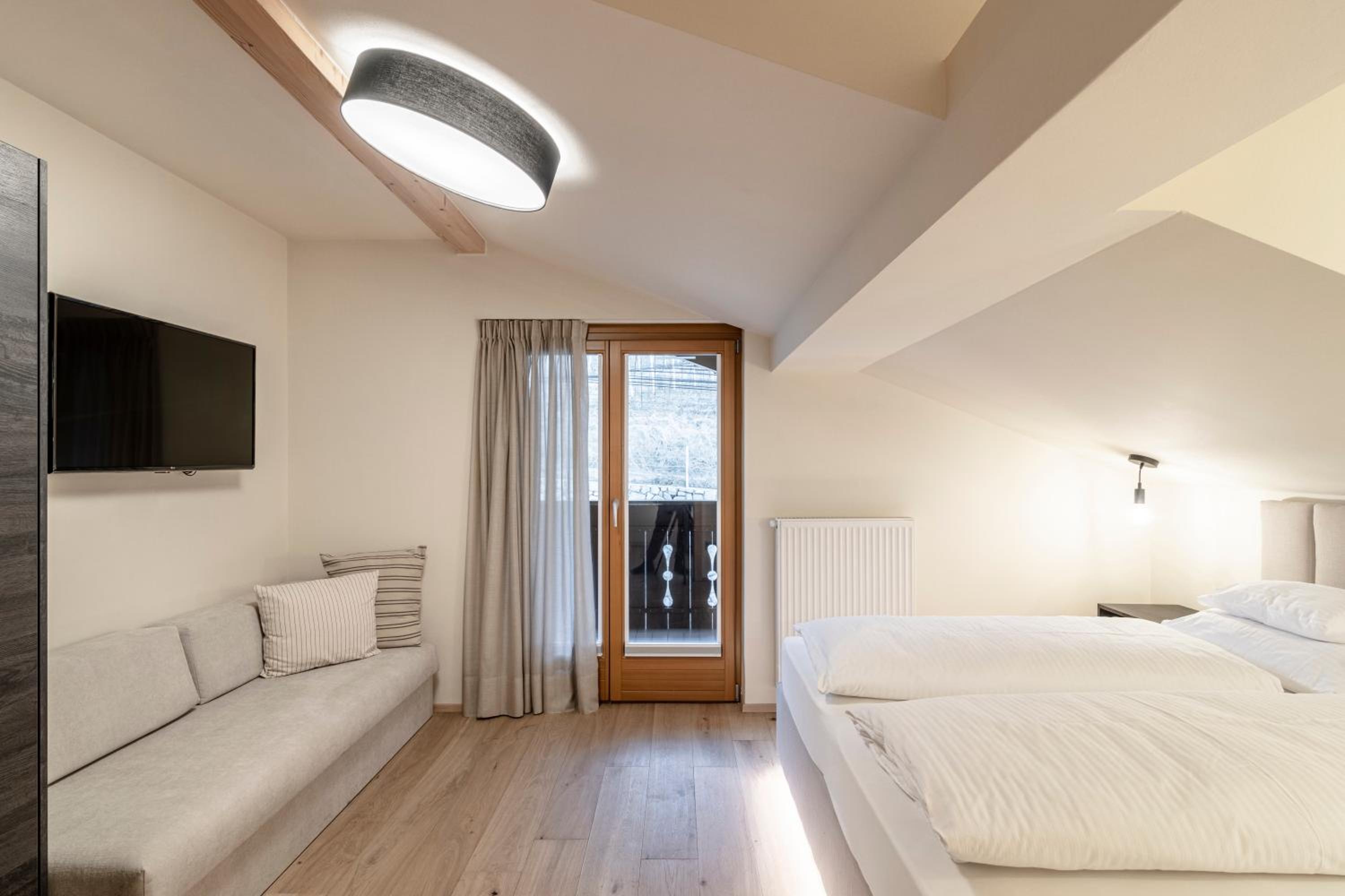Deluxe Apartment with Panoramic views and 1 Bedrooms - Photo 3