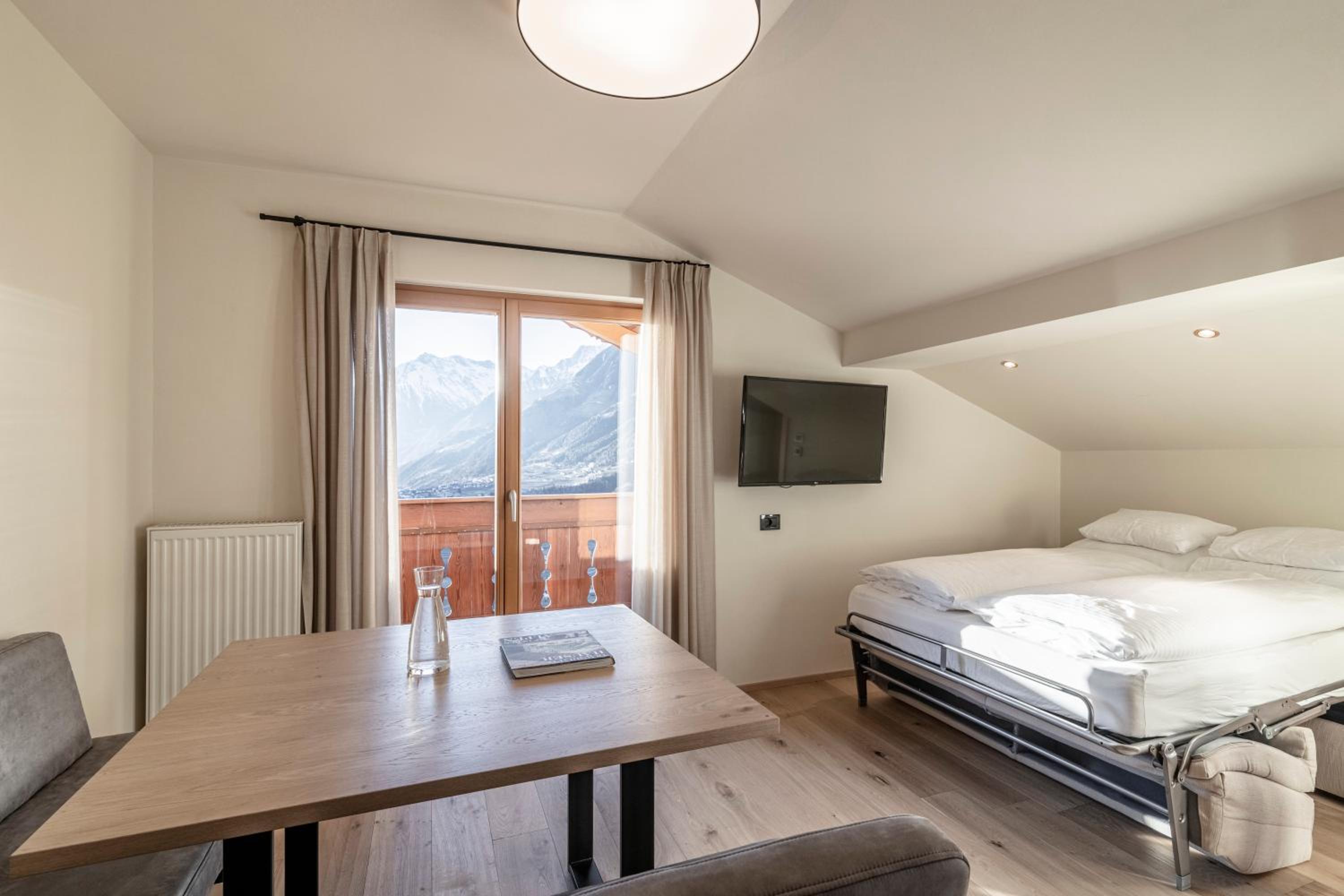 Deluxe Apartment with Panoramic views and 1 Bedrooms - Photo 9
