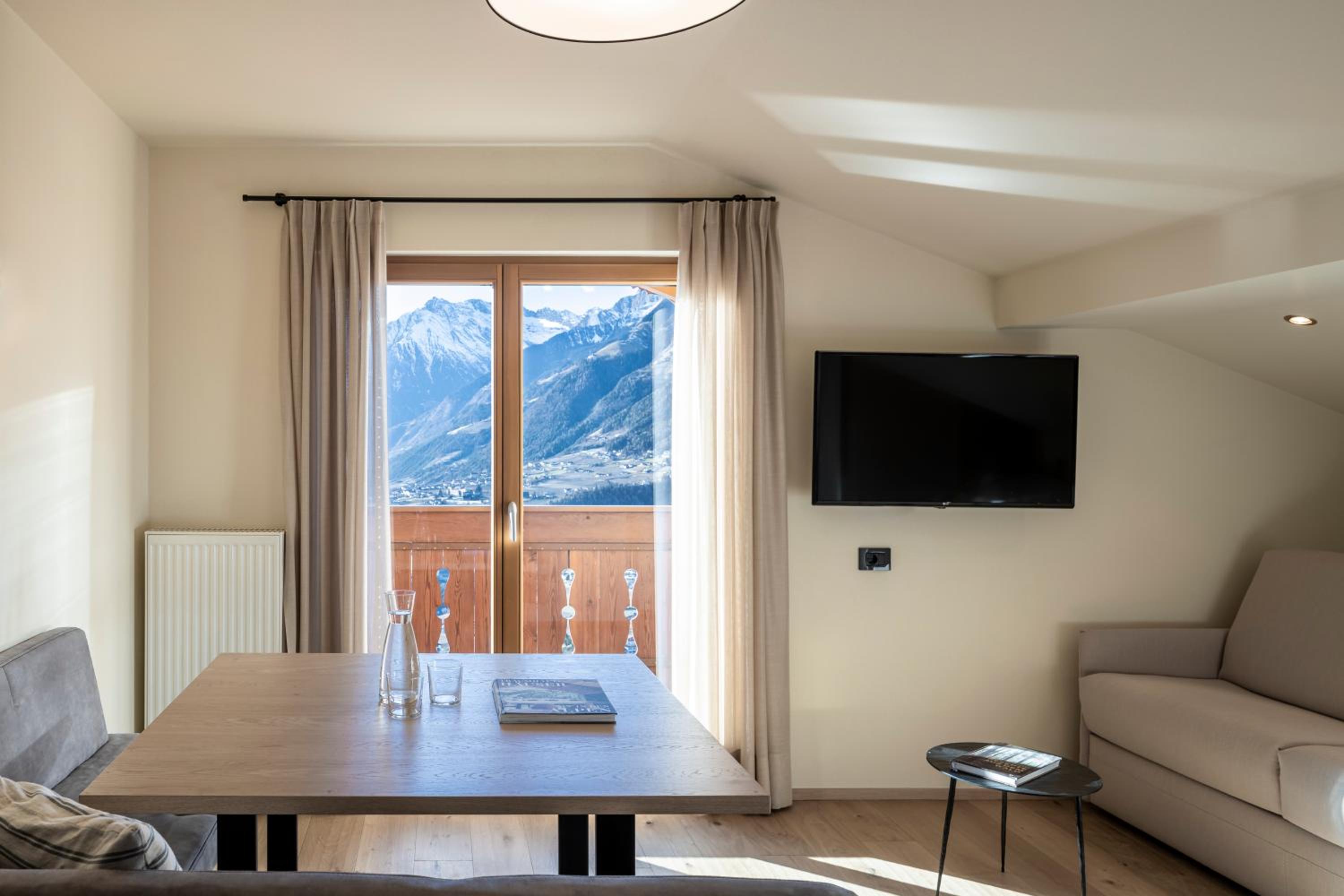 Deluxe Apartment with Panoramic views and 1 Bedrooms - Photo 10