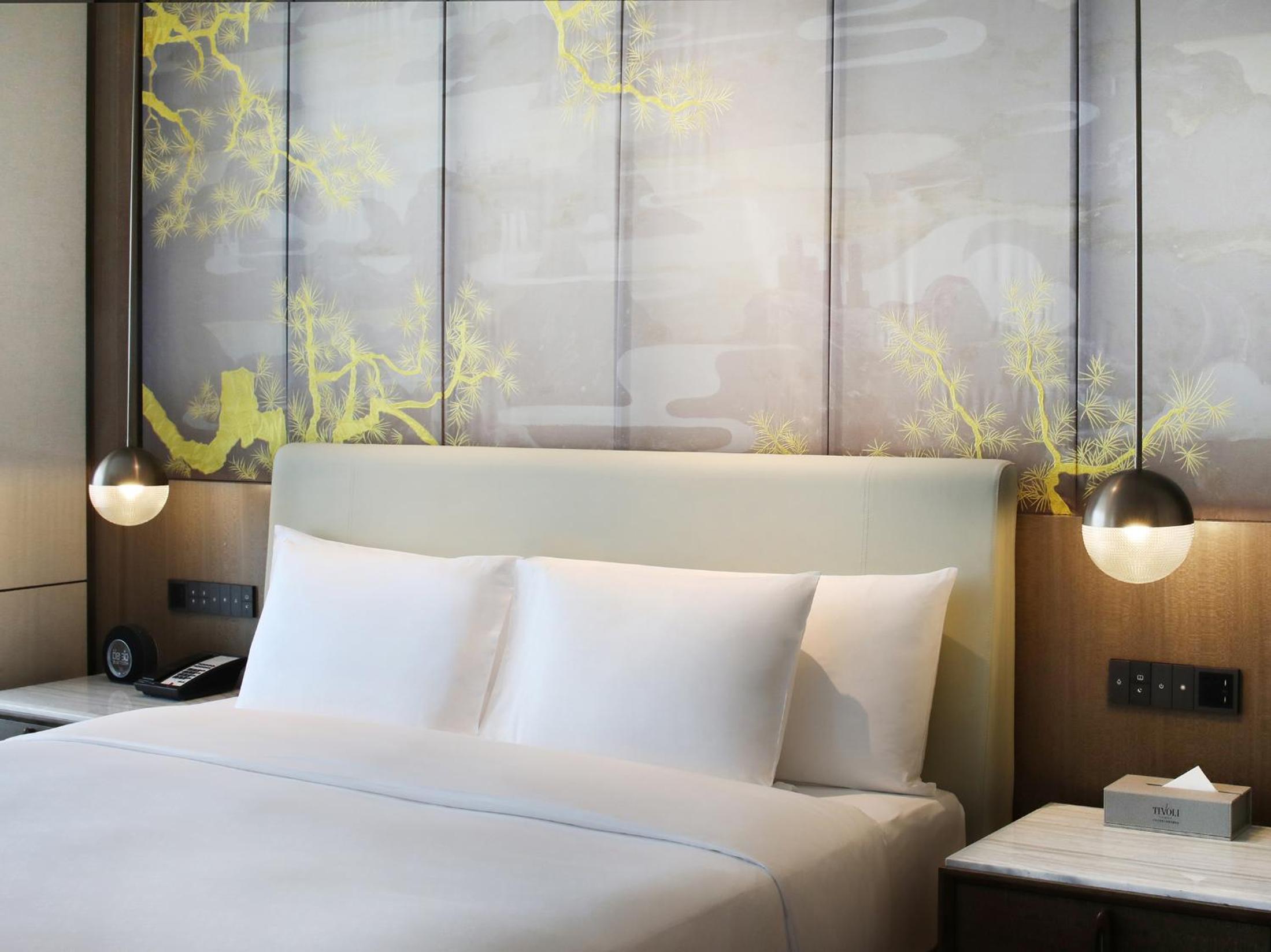 Deluxe Executive King Room - Photo 1