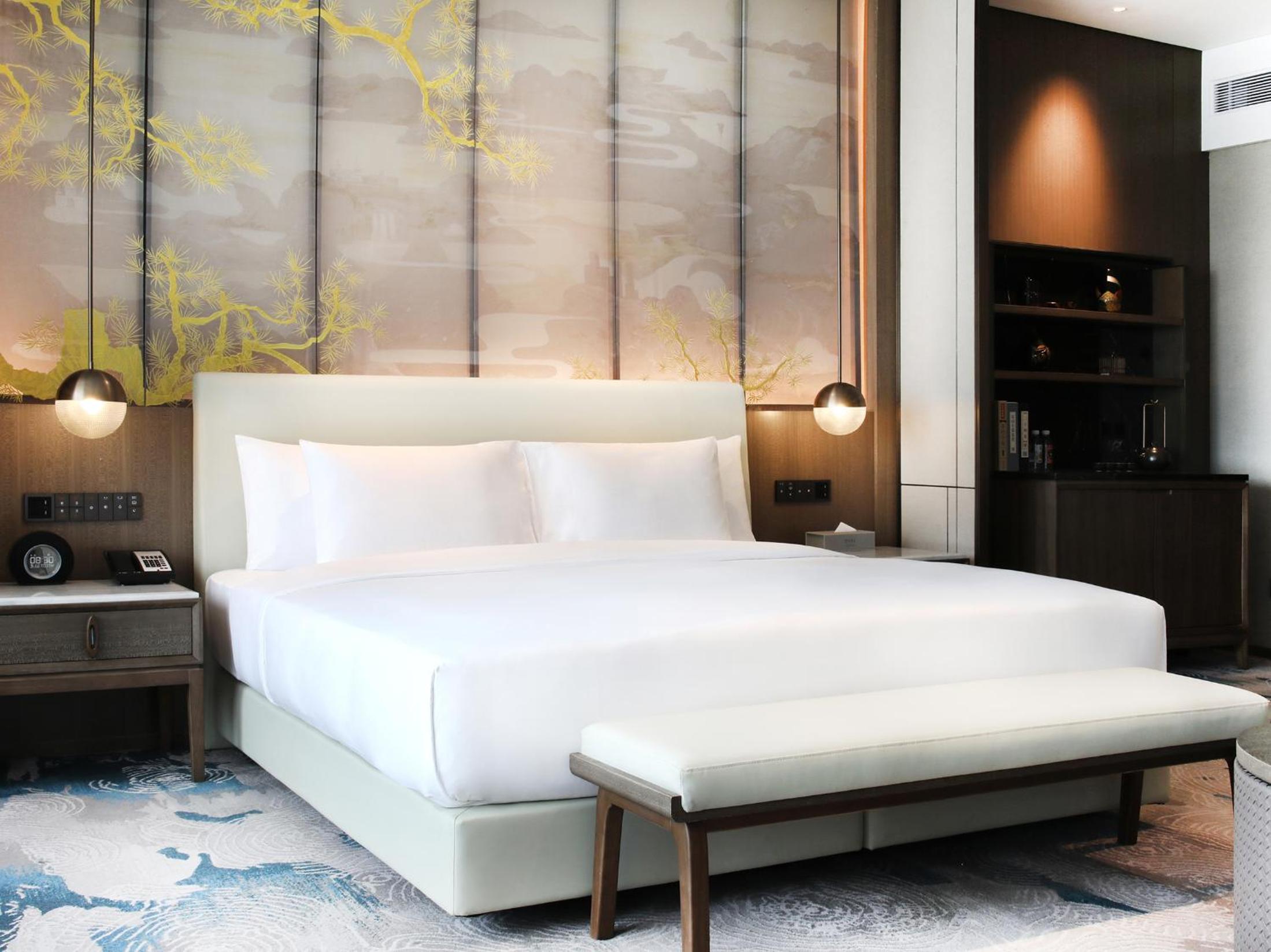 Tivoli Room - Photo 6