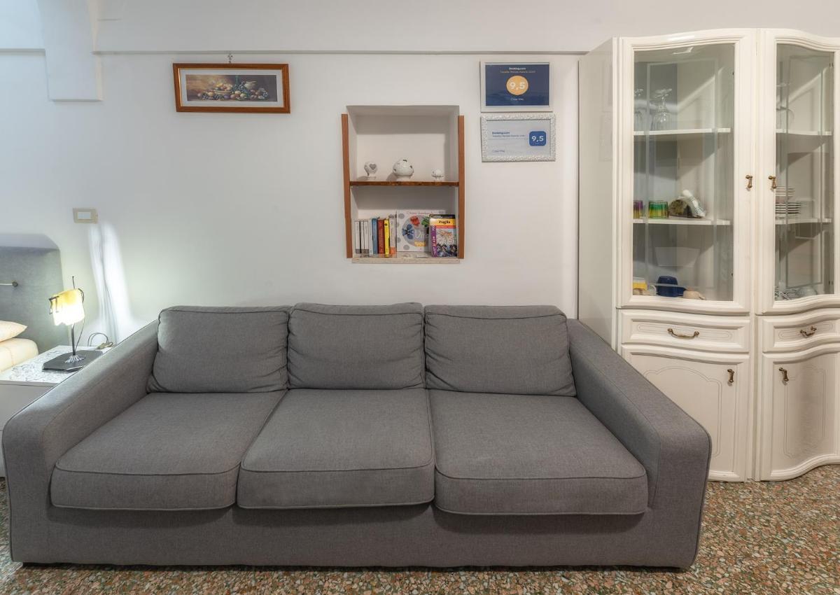 Two-Bedroom House photo 3