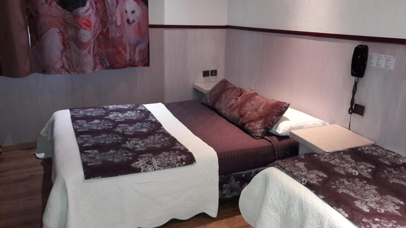 Standard Triple Room - Photo 8