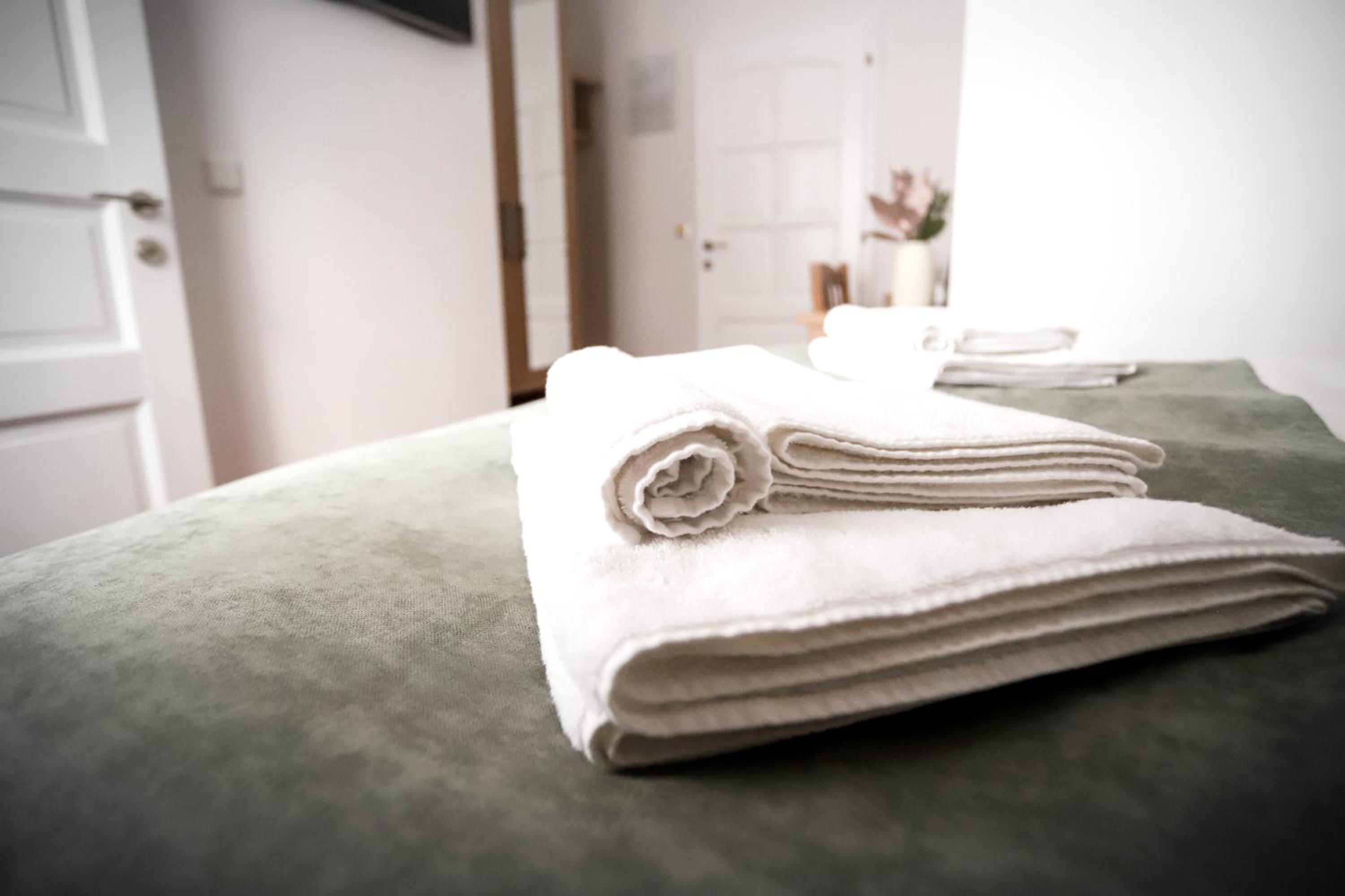 Double Room - Photo 17