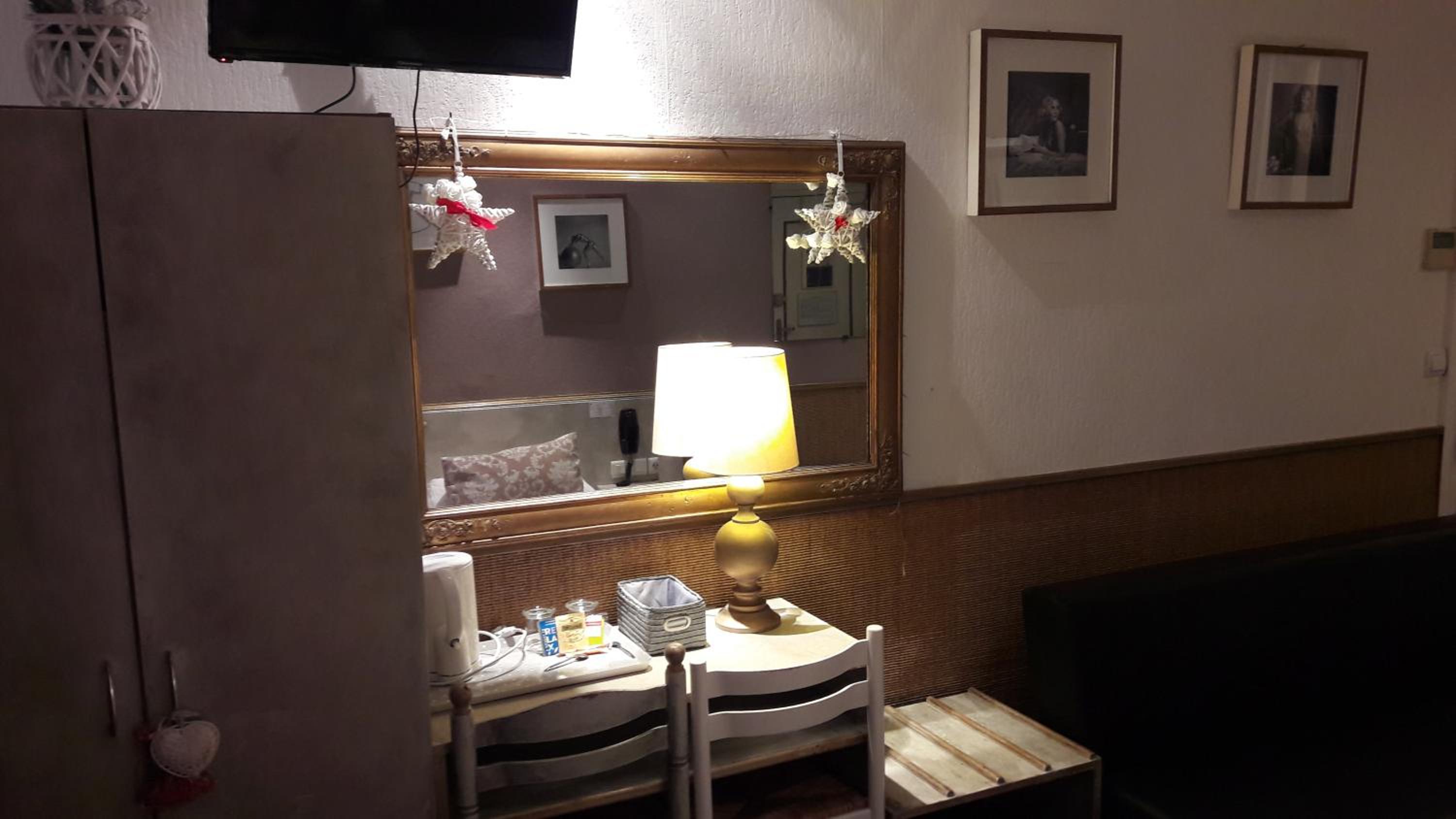 Comfort Triple Room - Photo 10