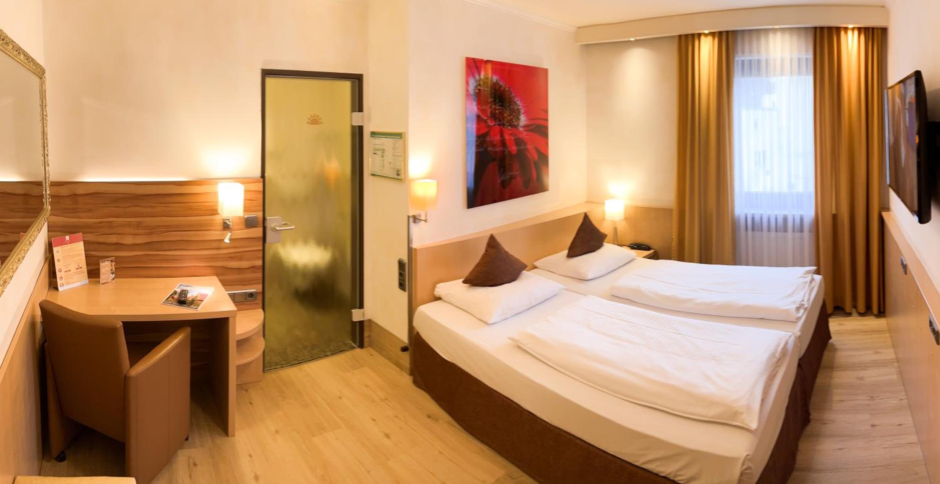 Standard Double Room - Photo 6