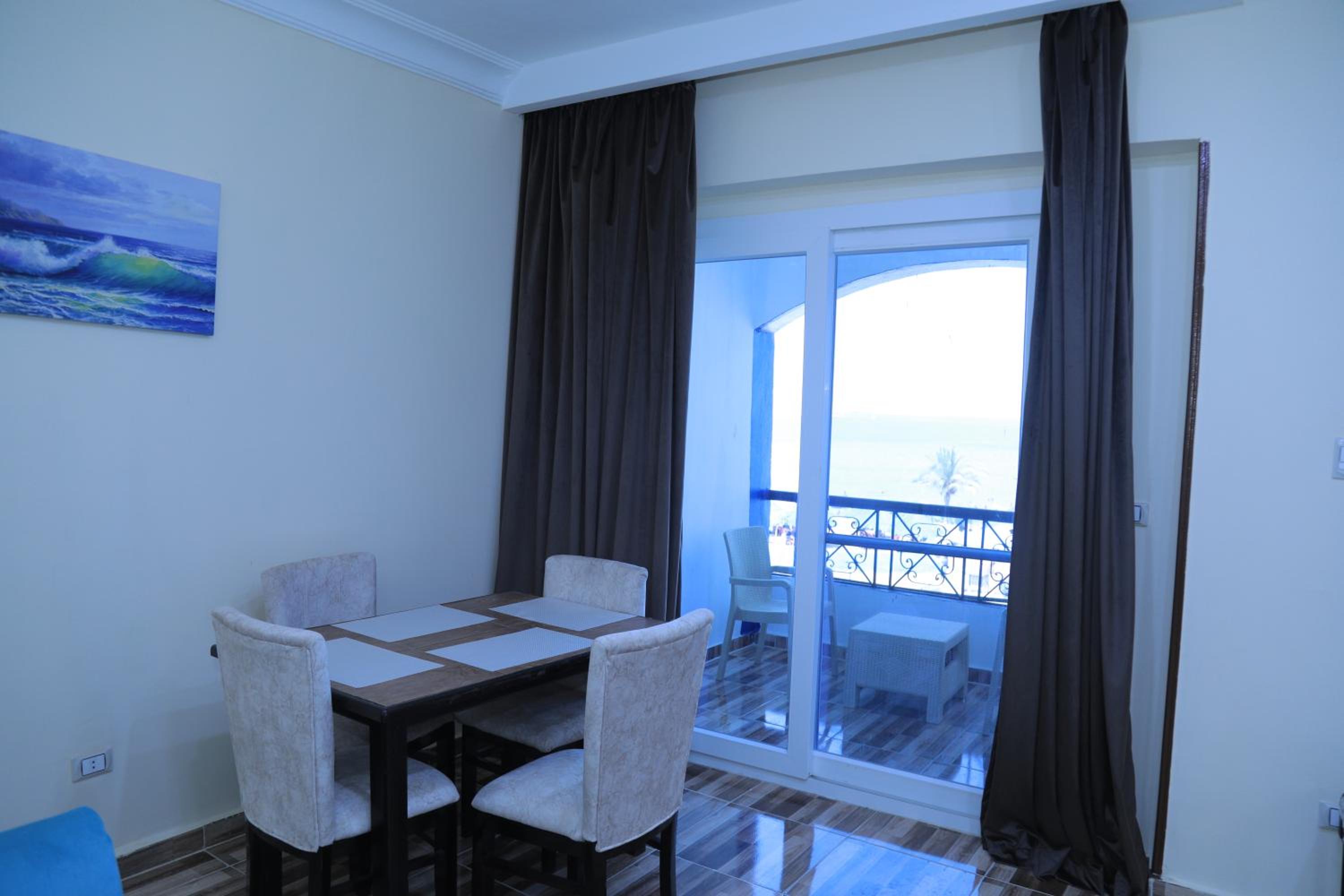 Two-Bedroom Apartment - Photo 3