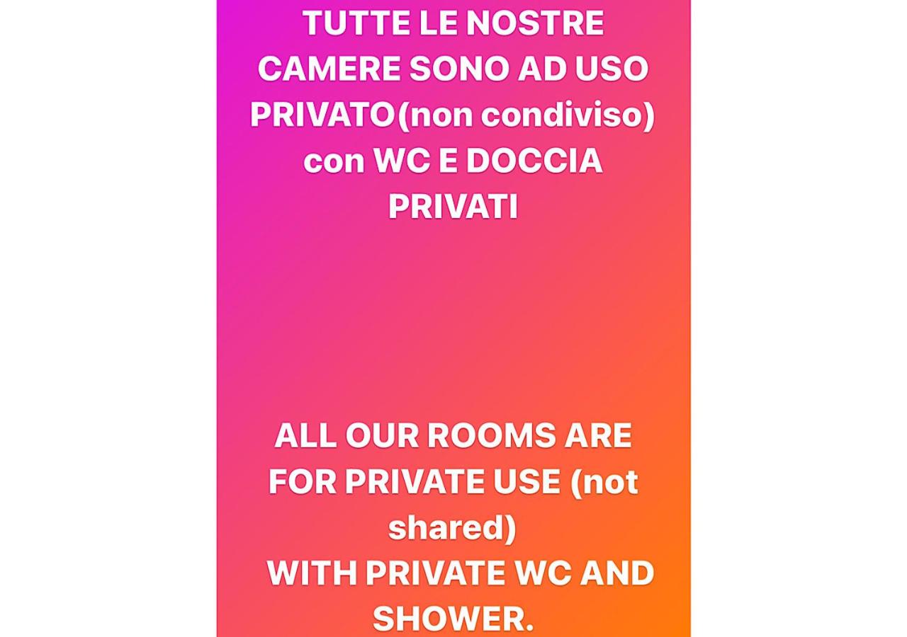 Twin Room with Private Bathroom photo 2
