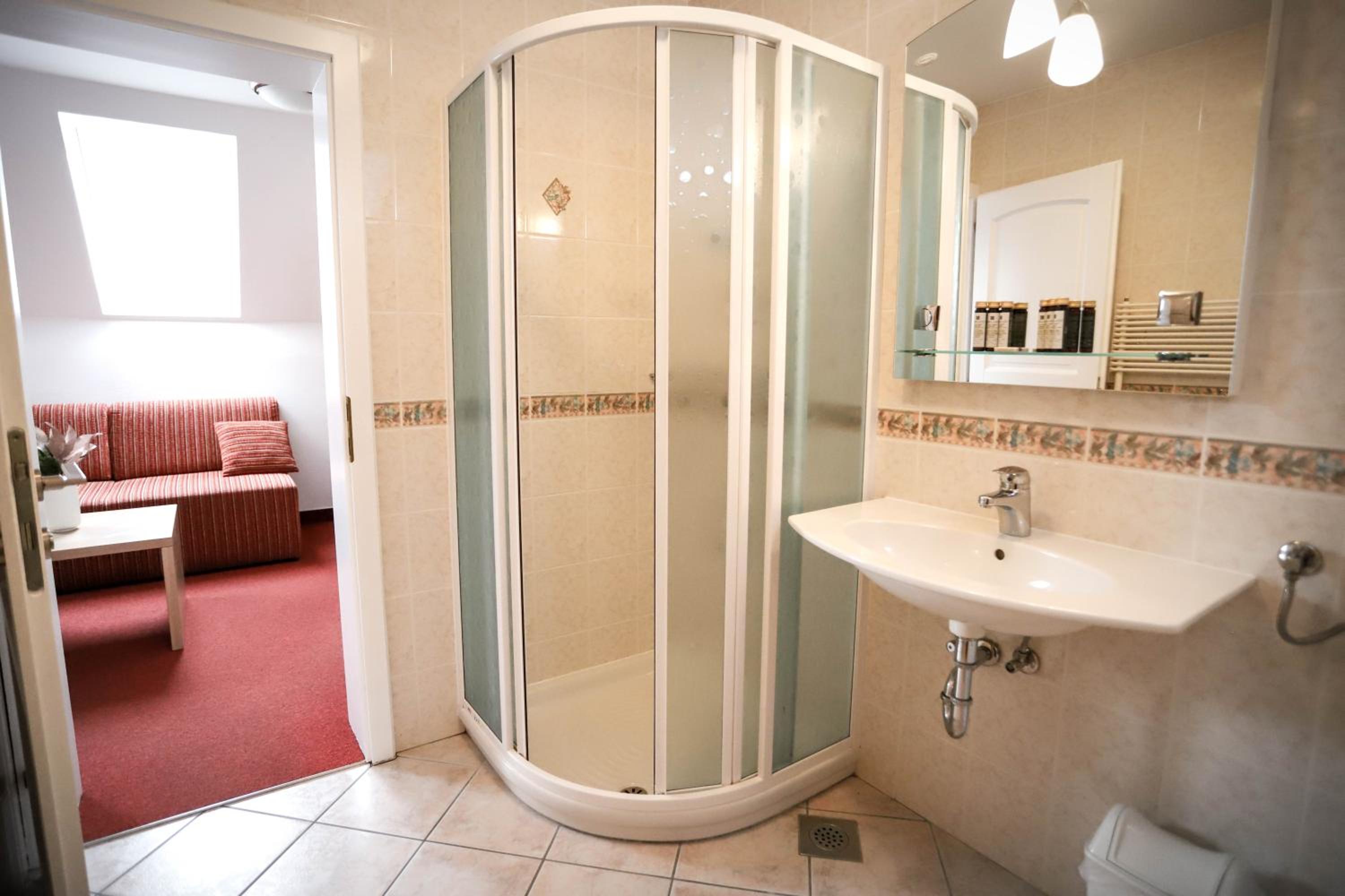 Superior Triple Room photo 3