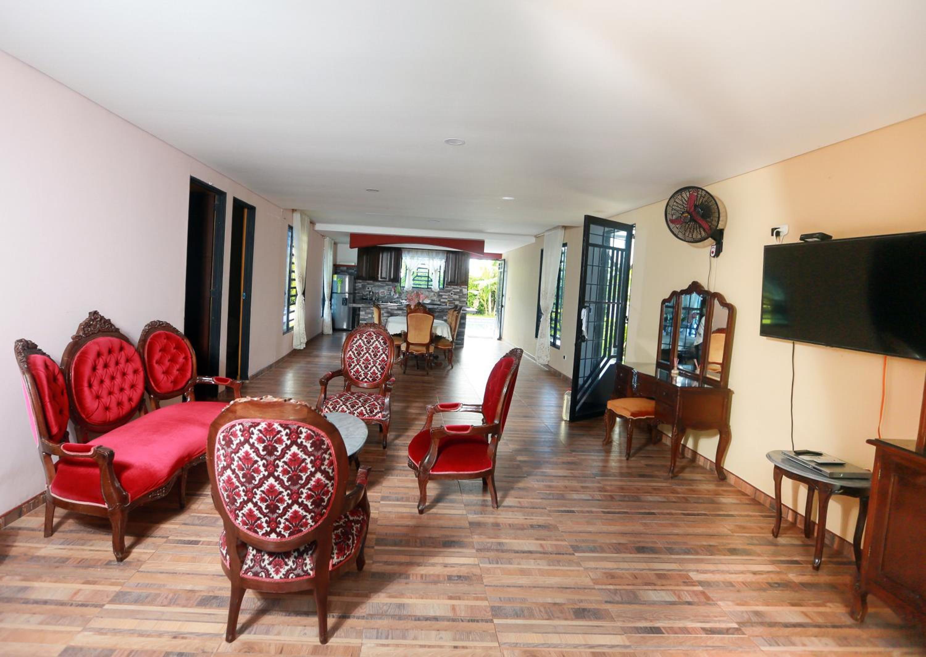 Three-Bedroom Villa photo 3