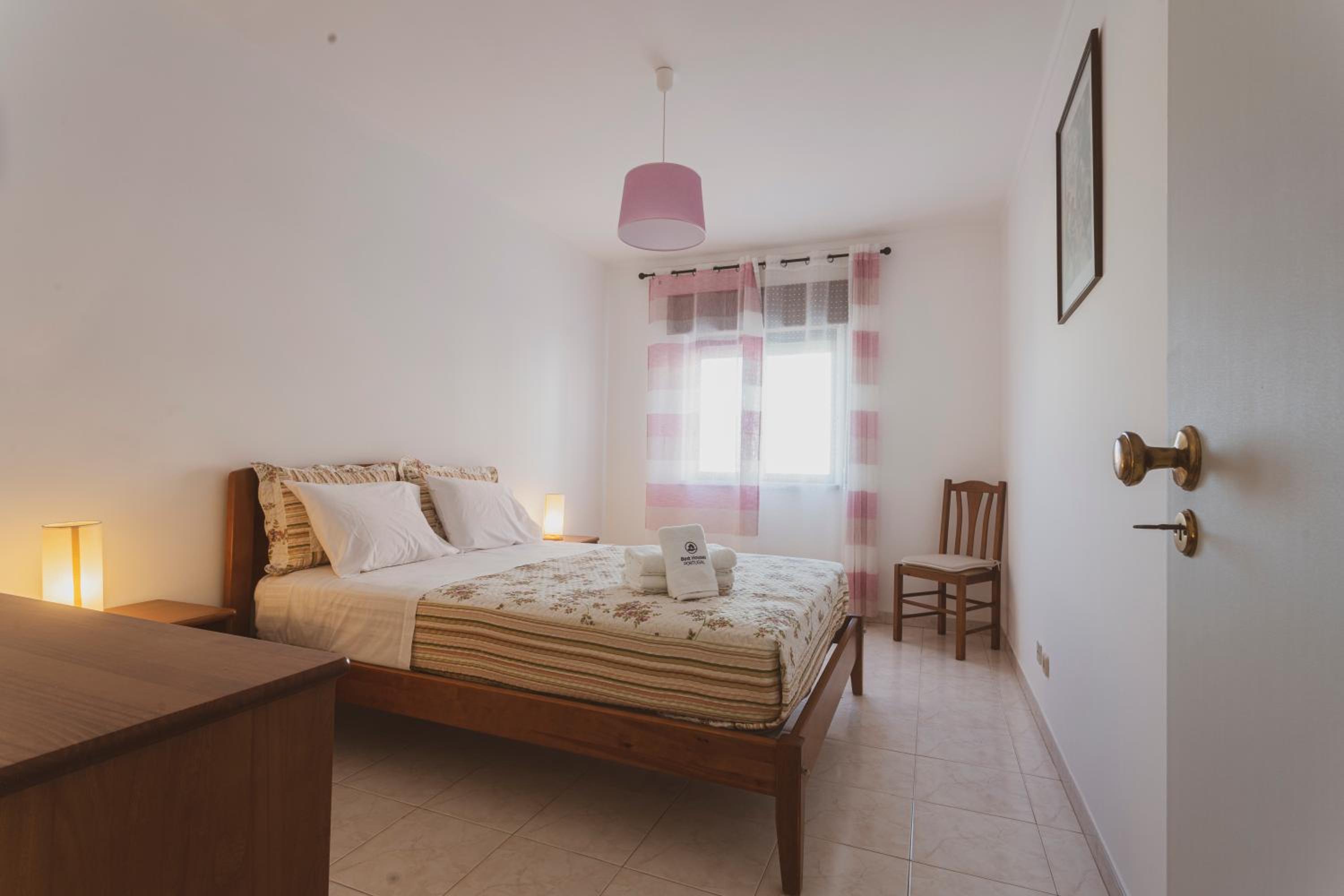 One-Bedroom Apartment - Photo 10