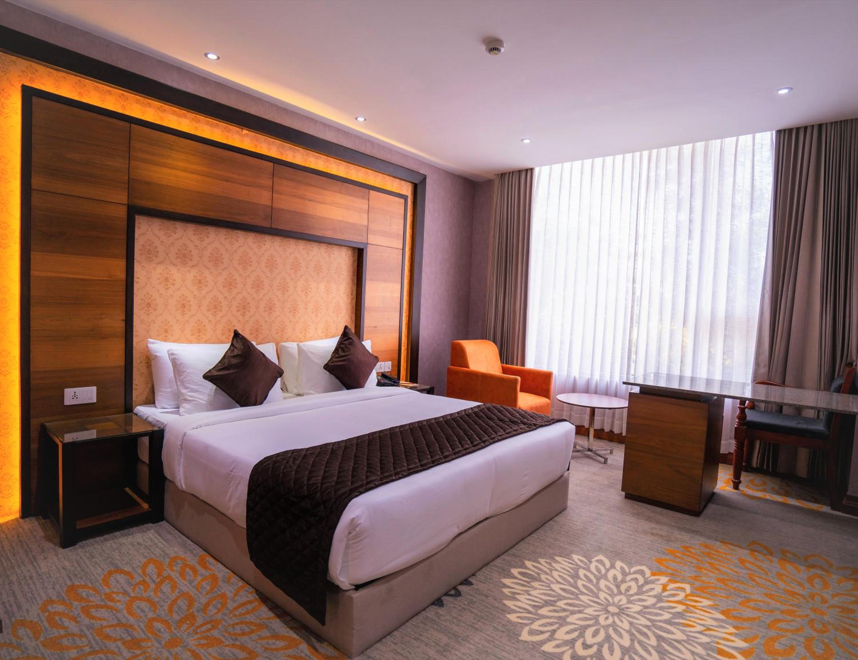 Superior King Room