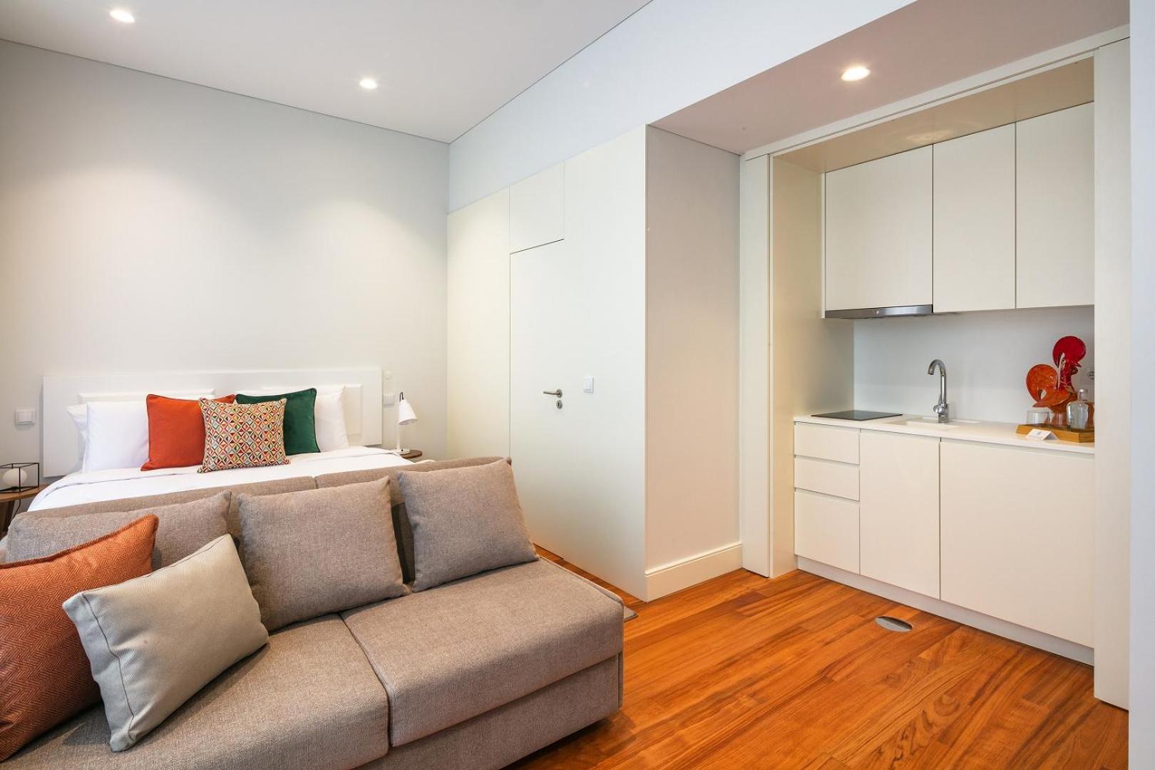 Apartment - Photo 3