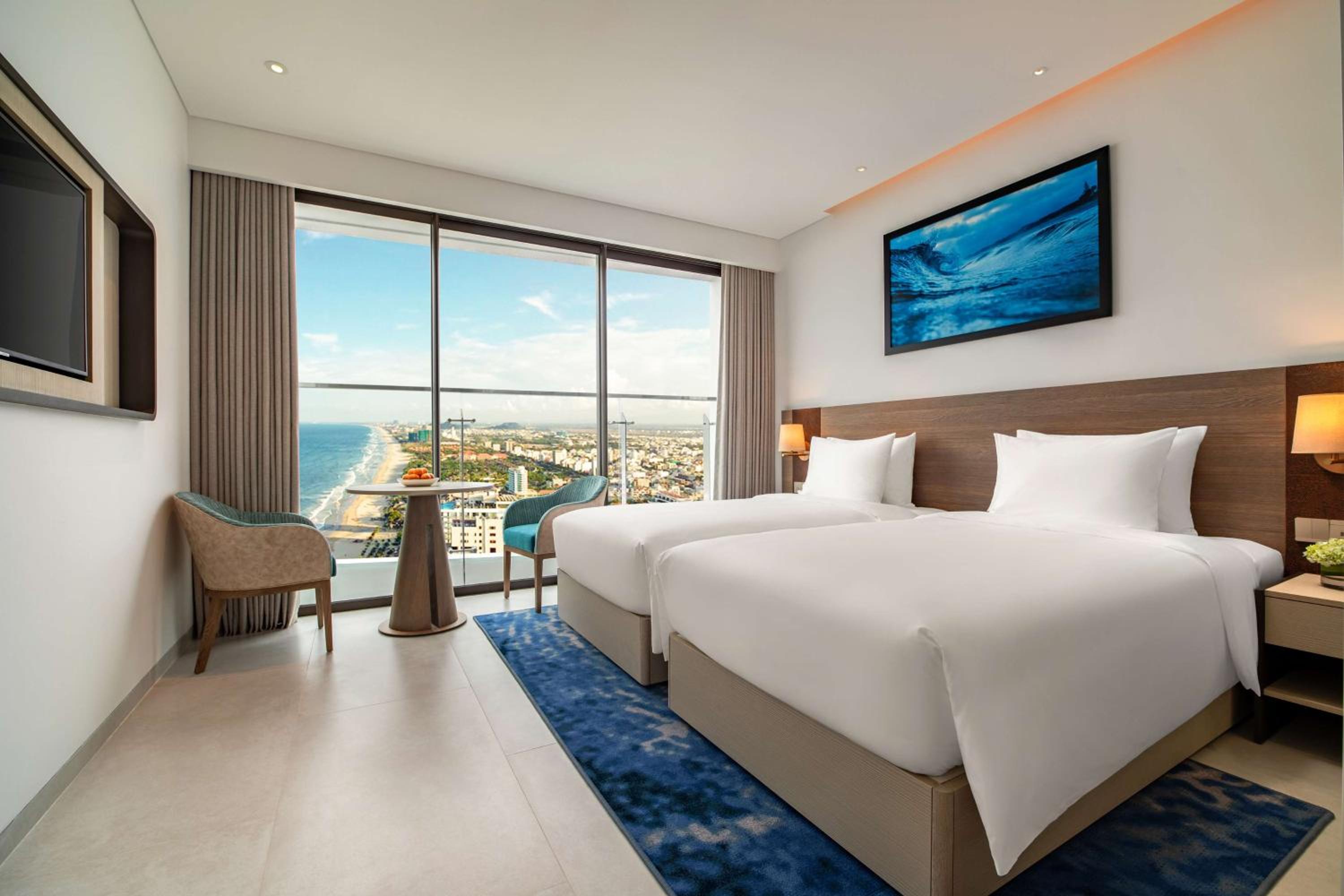 Deluxe Room - Partial Ocean View - Photo 1