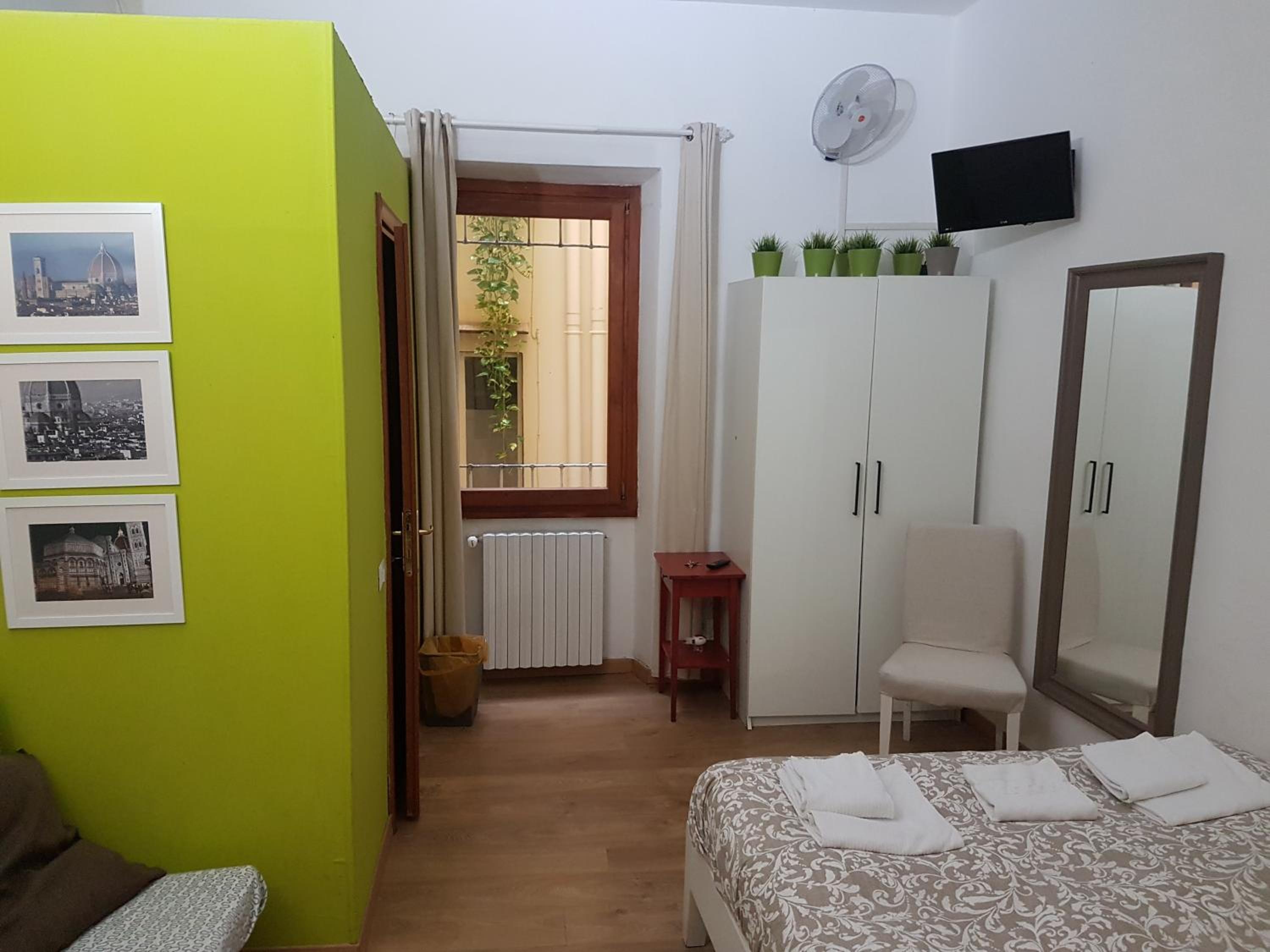 Basic Double Room photo 1