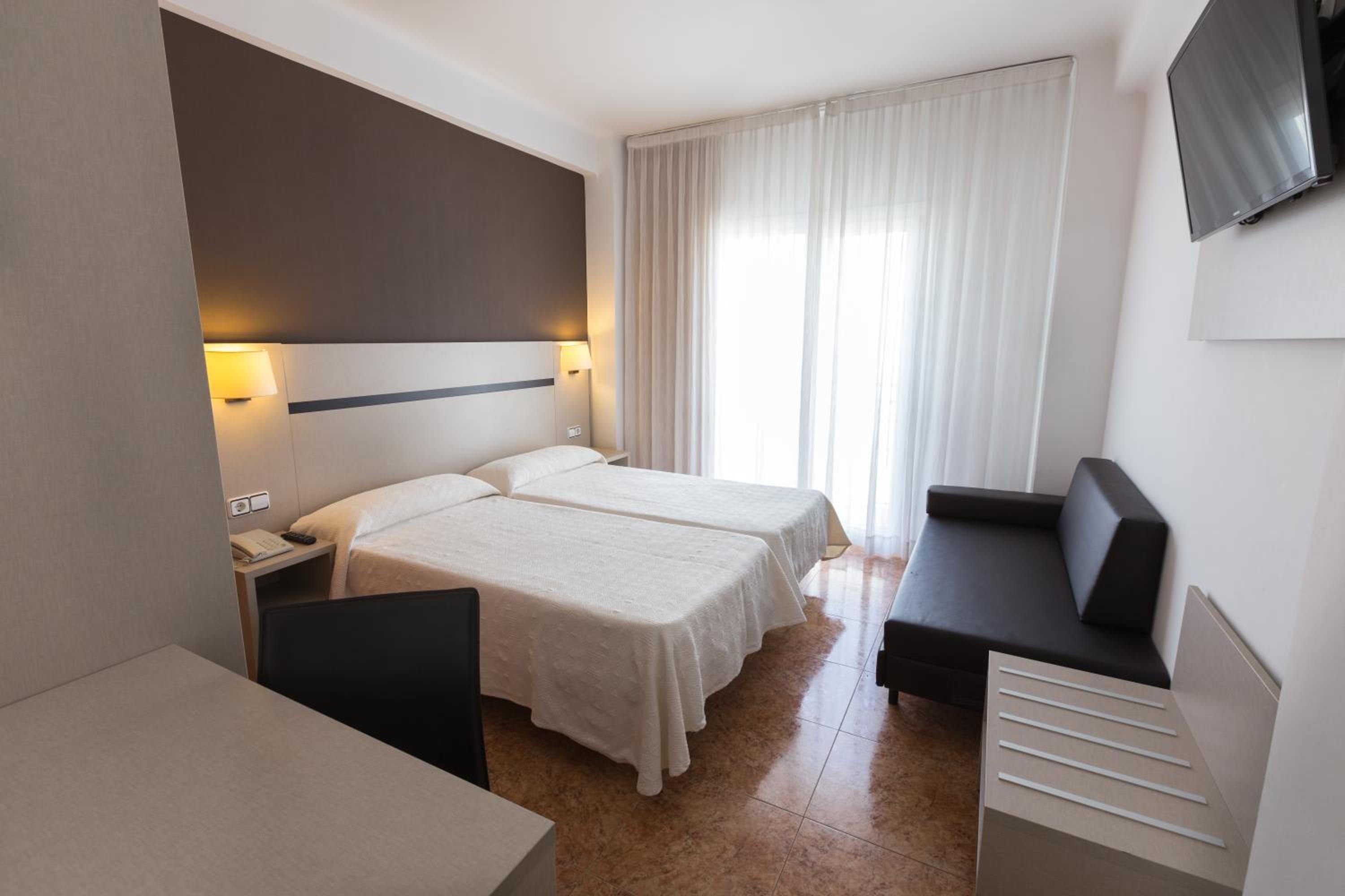 Habitación Estándar con Dos Camas Individuales